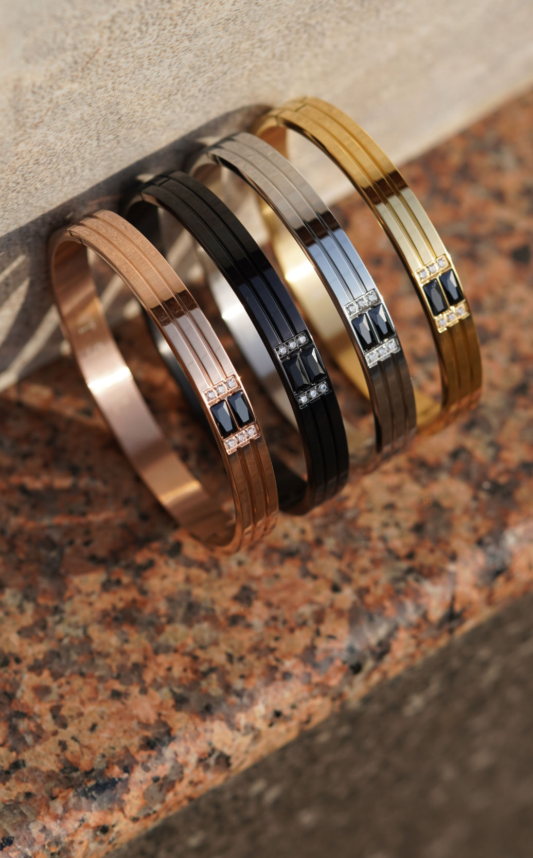 Black Diamond Men Cuff bracelet. worldjewel.in men's bracelets