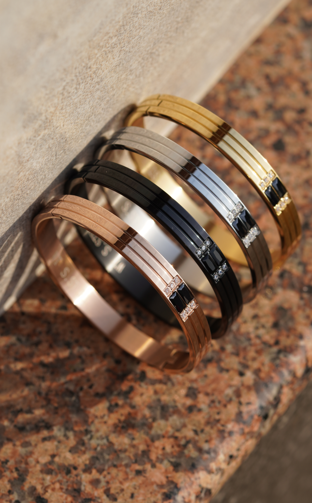 Black Diamond Men Cuff bracelet. worldjewel.in men's bracelets