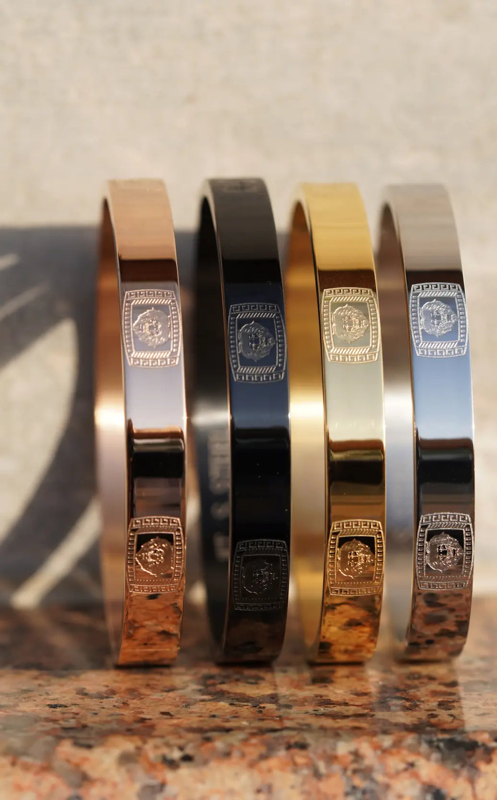 Regal Lion - kada For Men. worldjewel.in men's bracelets