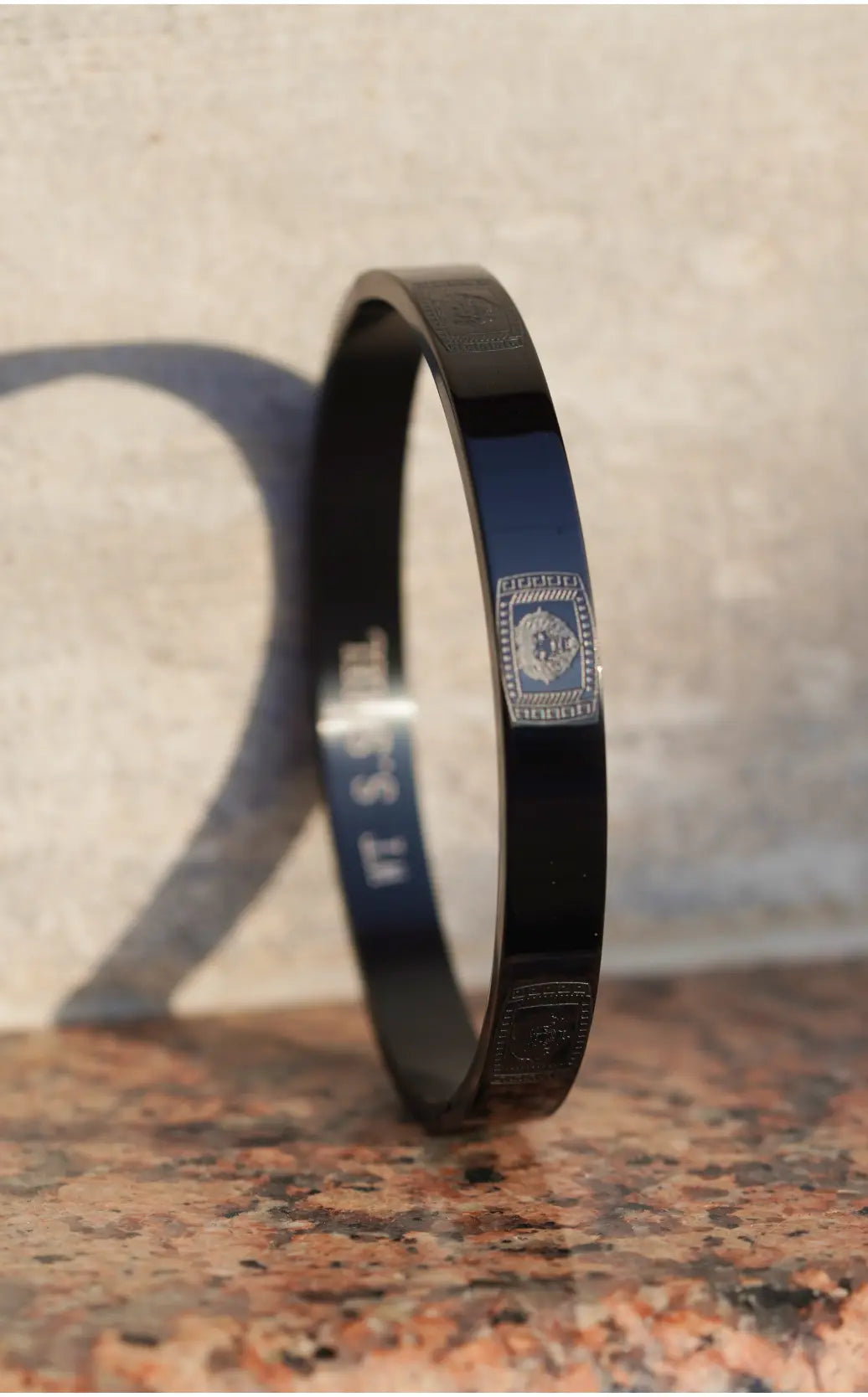 Regal Lion - kada For Men. worldjewel.in men's bracelets