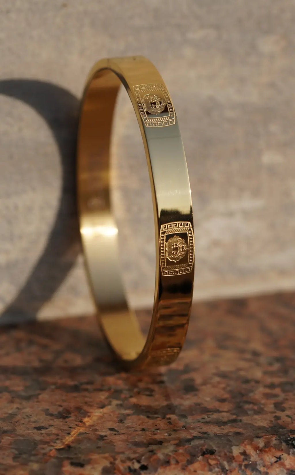 Regal Lion - kada For Men. worldjewel.in men's bracelets