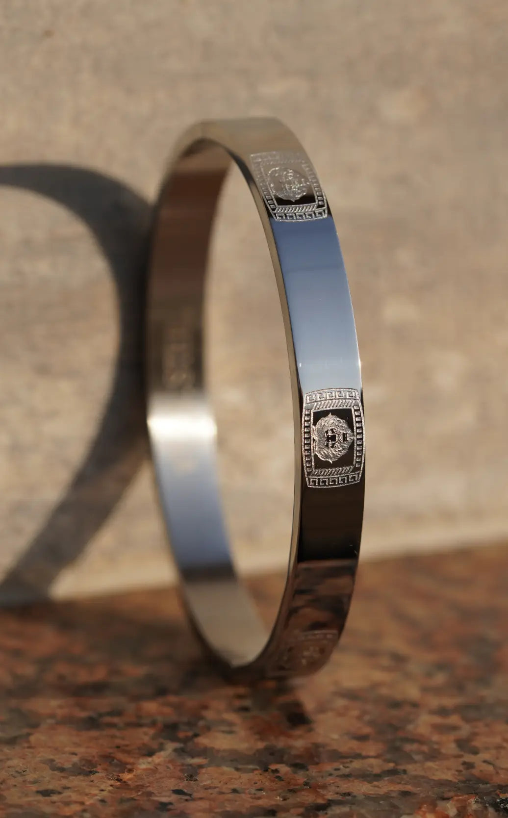 Regal Lion - kada For Men. worldjewel.in men's bracelets