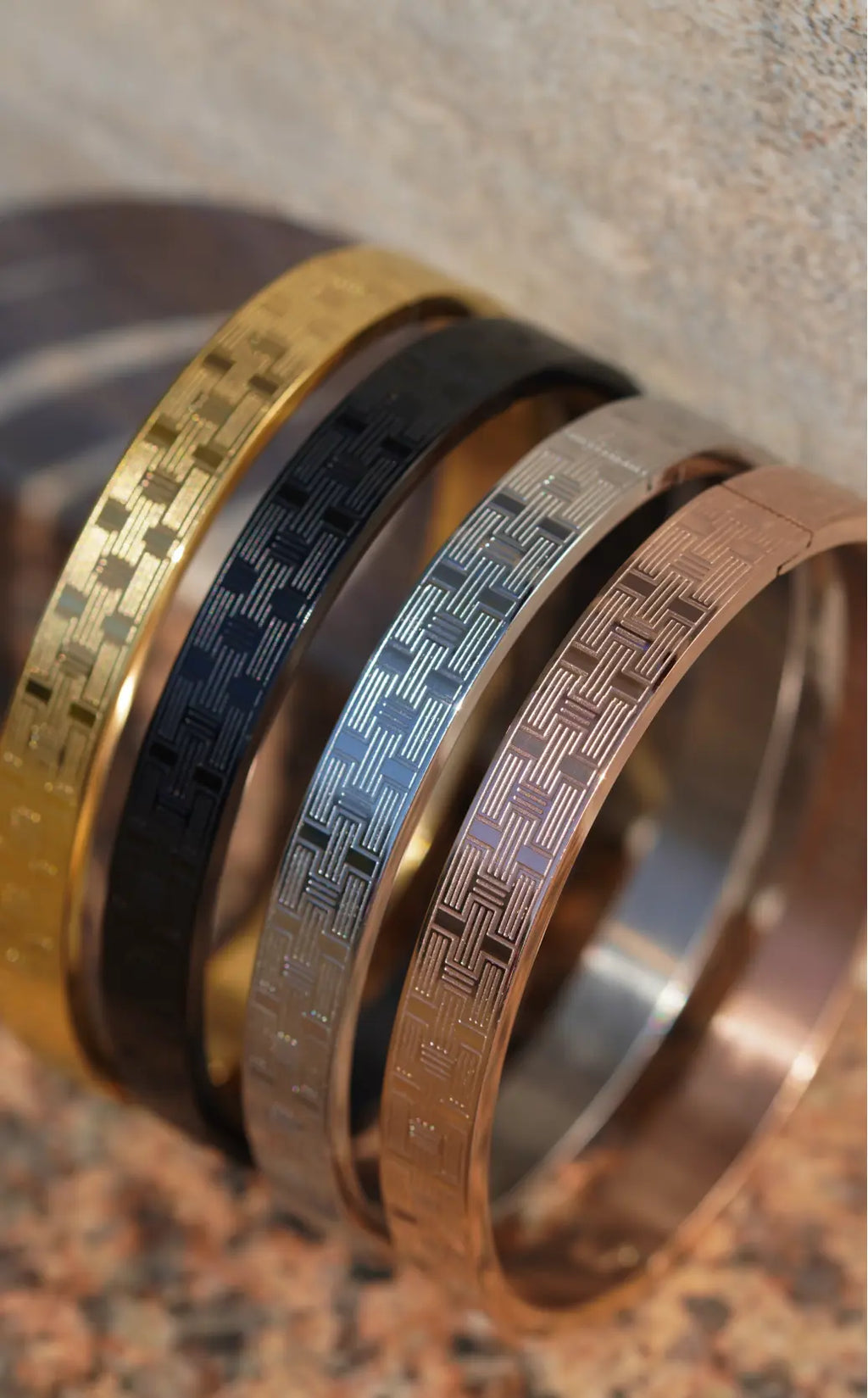 Labyrinth - kada For Men. worldjewel.in men's bracelets