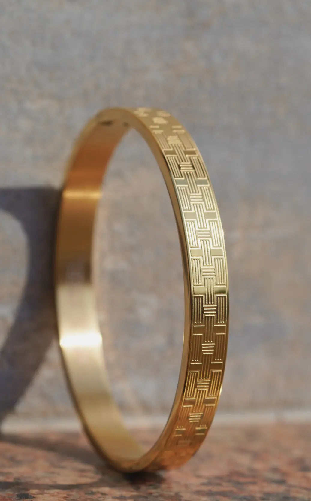 Labyrinth - kada For Men. worldjewel.in men's bracelets