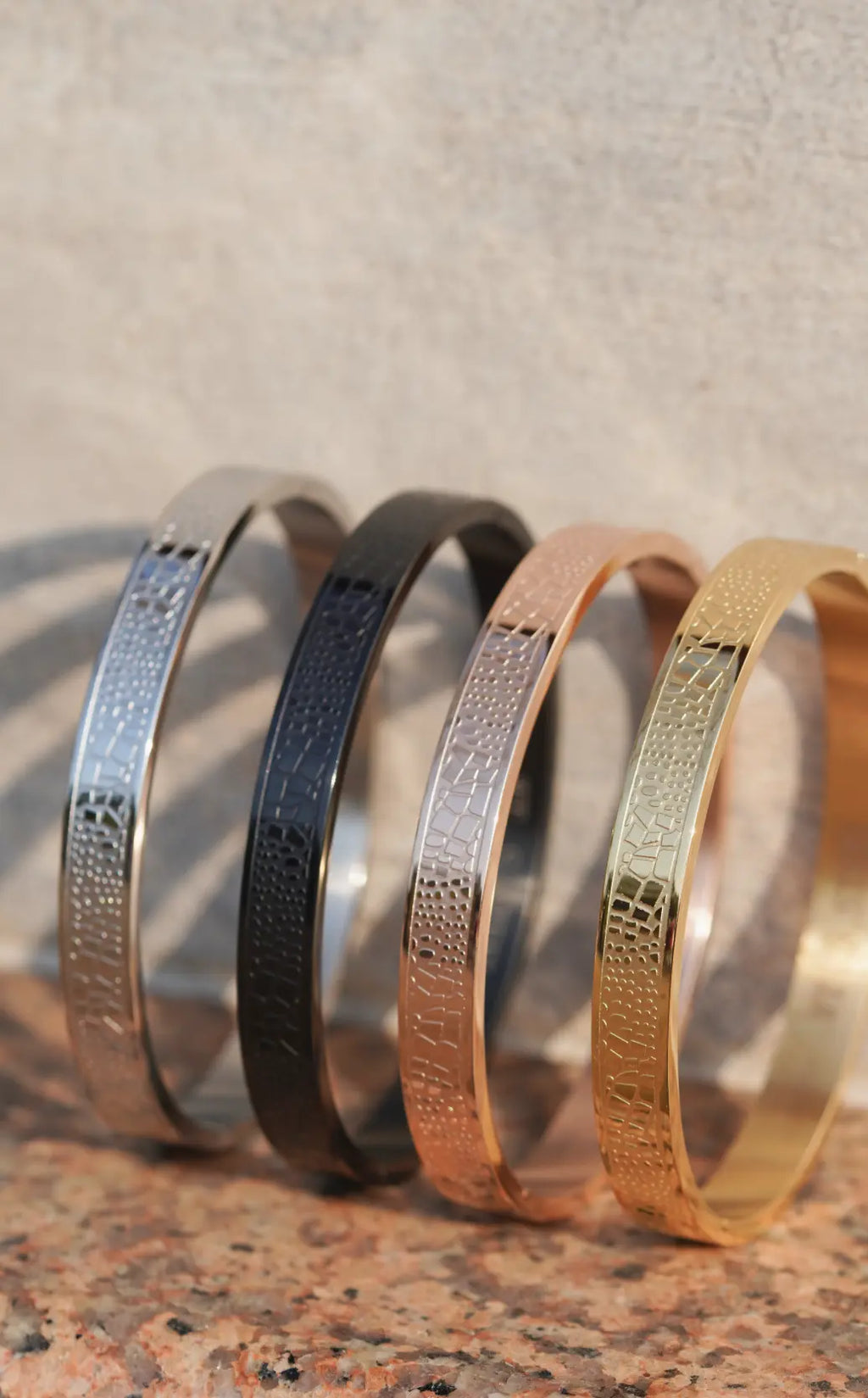 Leather pattern - kada For Men. worldjewel.in men's bracelets
