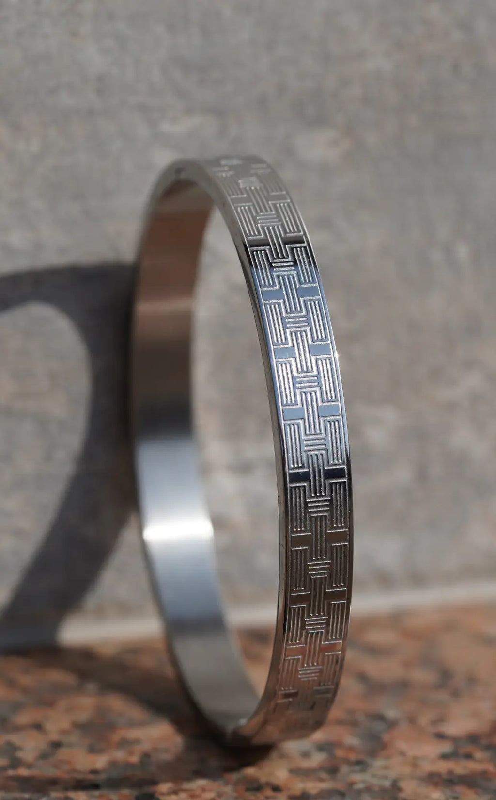 Labyrinth - kada For Men. worldjewel.in men's bracelets