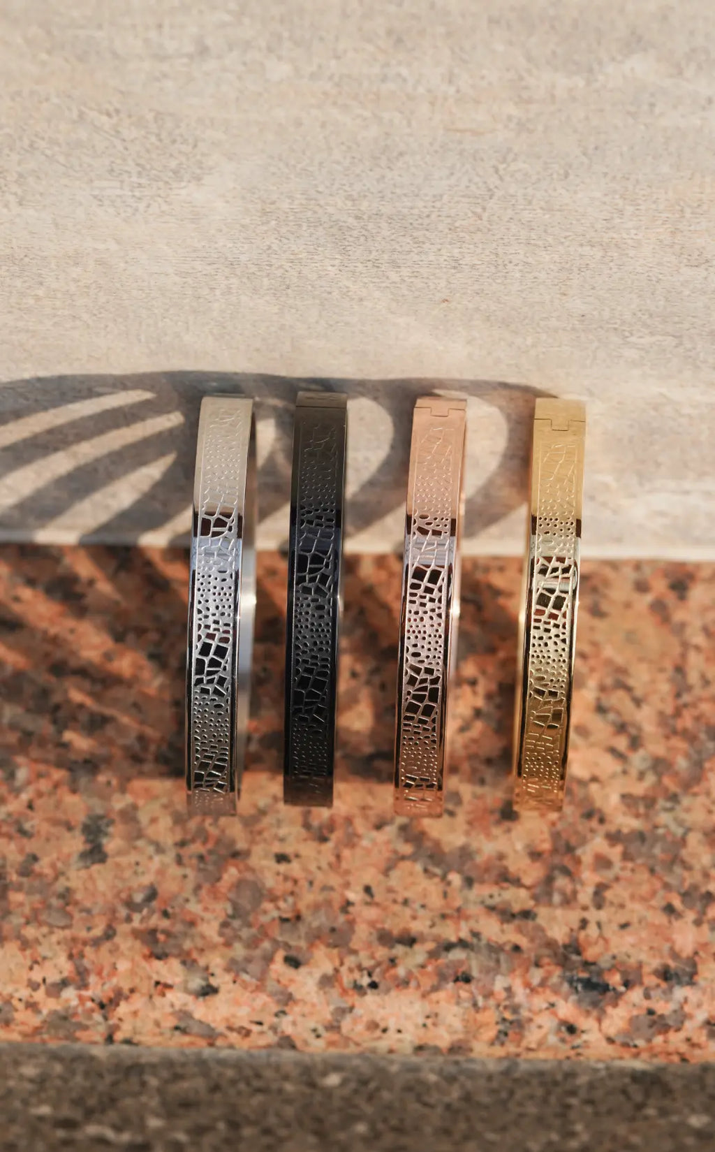 Leather pattern - kada For Men. worldjewel.in men's bracelets