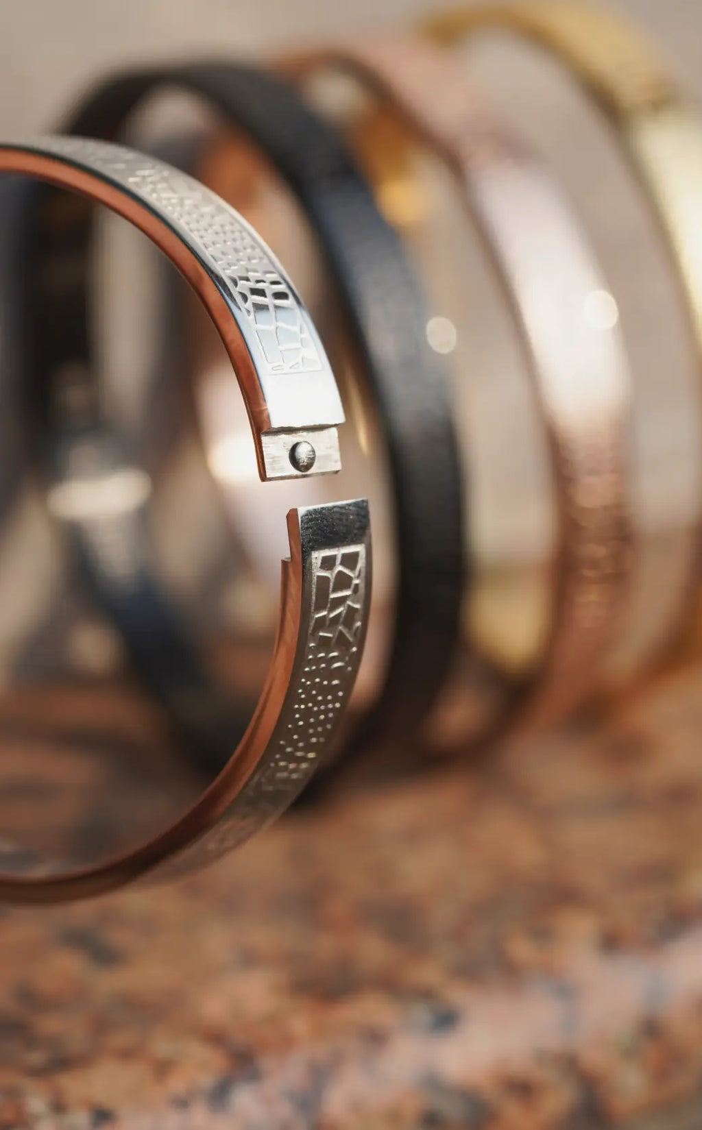 Leather pattern - kada For Men. worldjewel.in men's bracelets