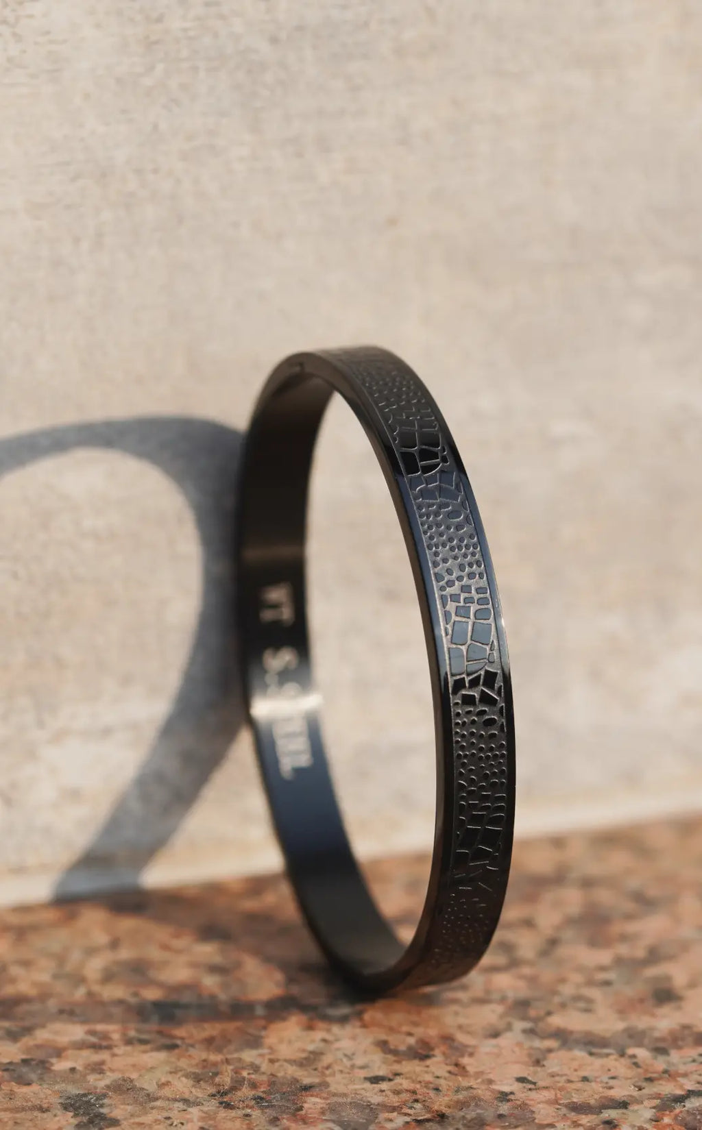 Leather pattern - kada For Men. worldjewel.in men's bracelets