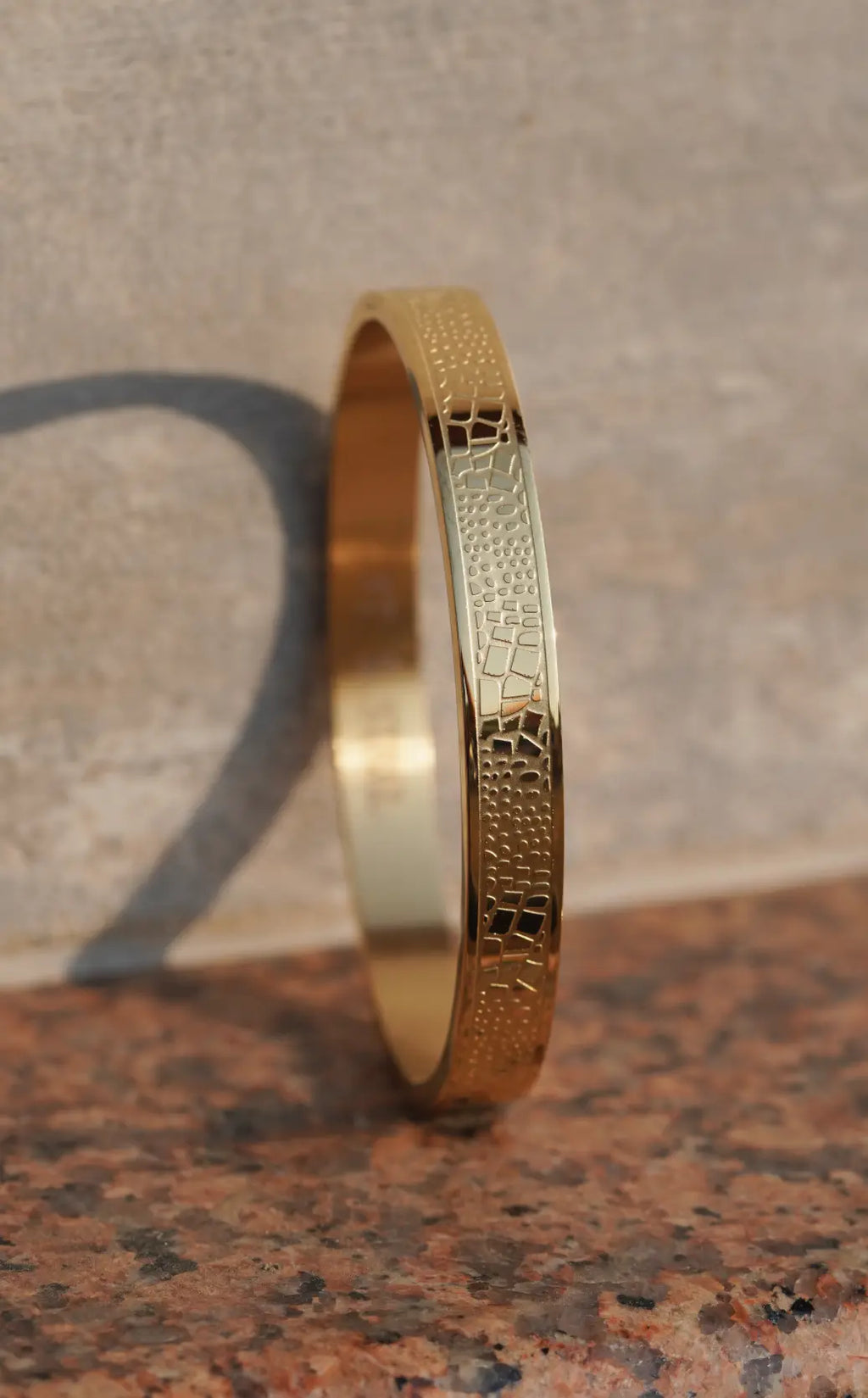 Leather pattern - kada For Men. worldjewel.in men's bracelets