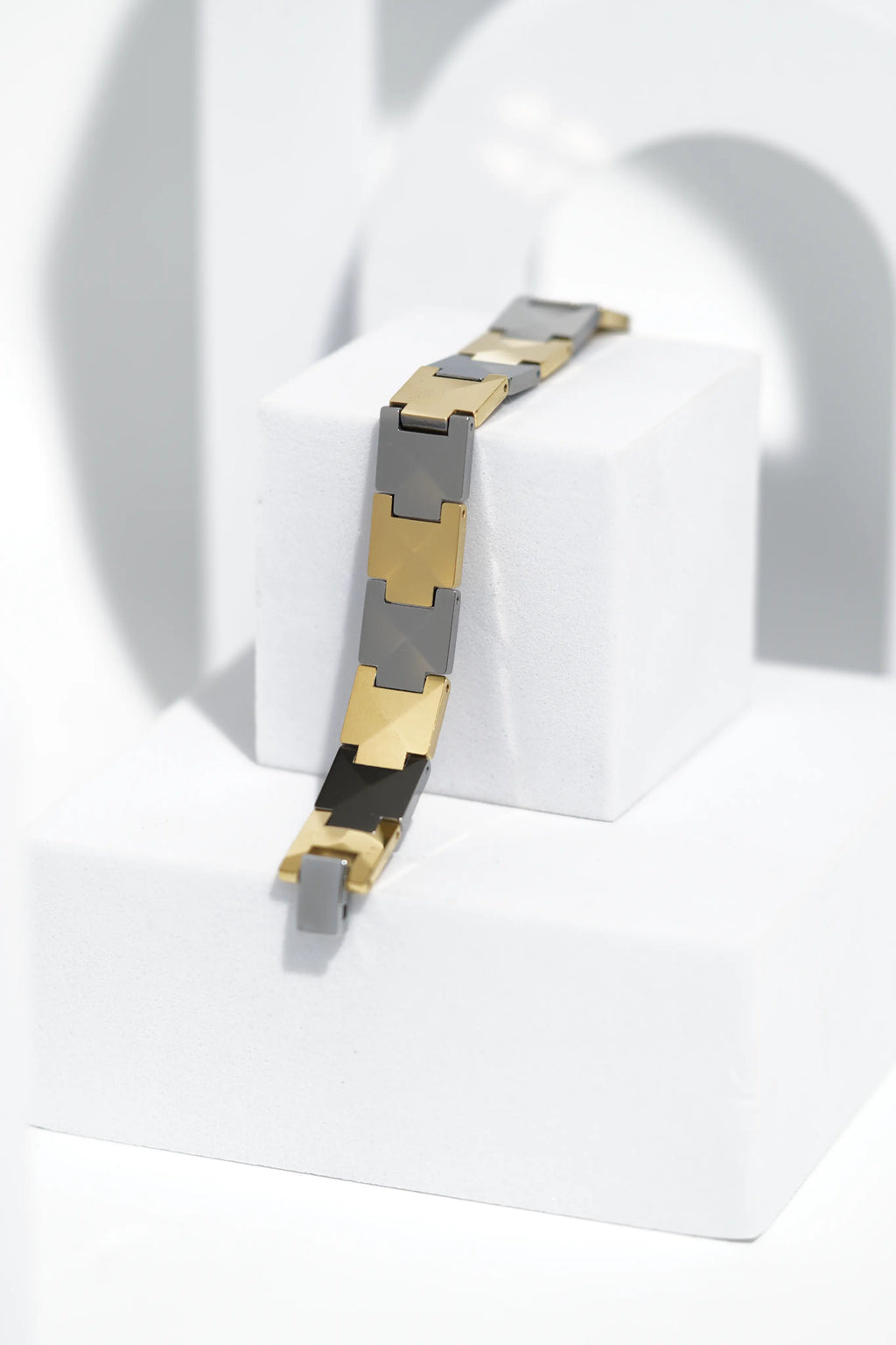 Glide - Ceramic bracelet for men. worldjewel.in men's bracelets