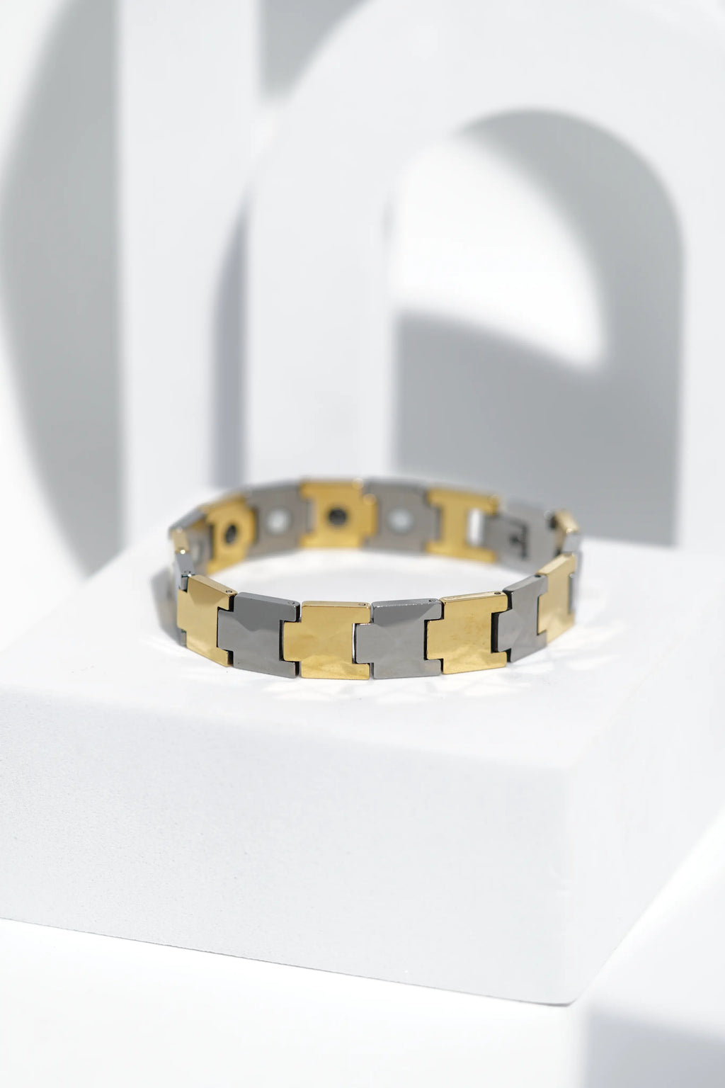 Glide - Ceramic bracelet for men. worldjewel.in men's bracelets
