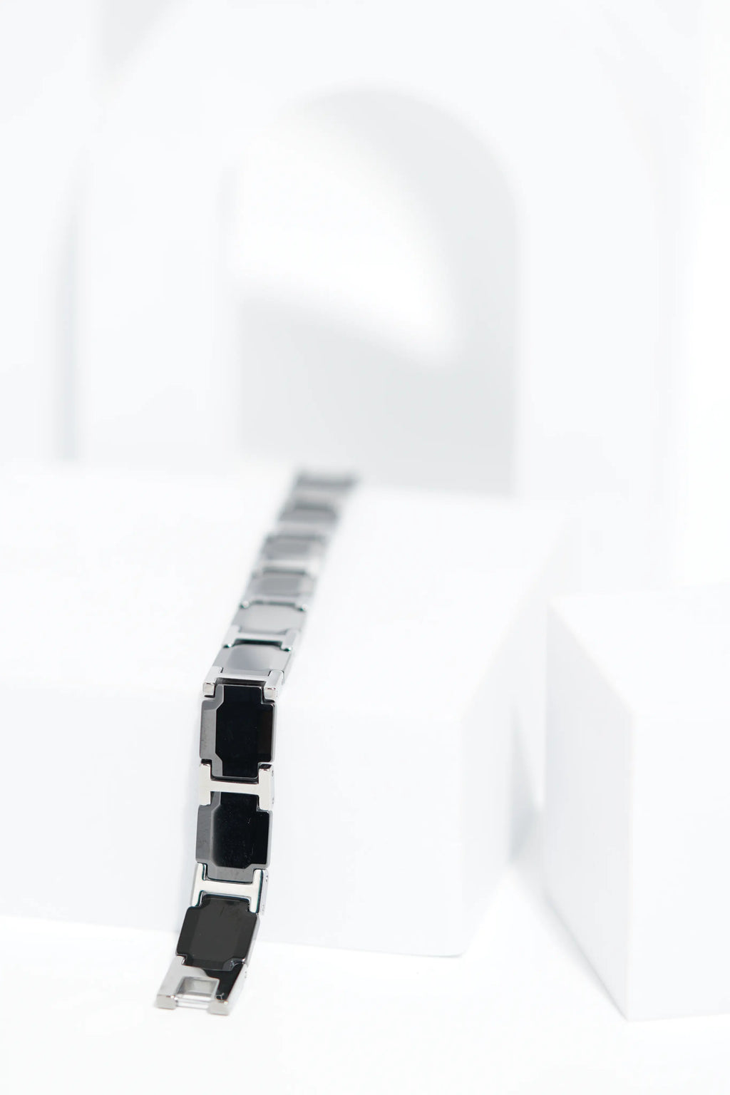 GlowSlip - Ceramic bracelet for men. worldjewel.in men's bracelets