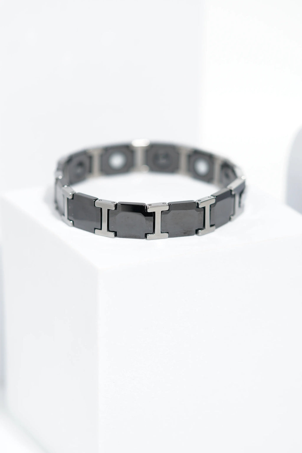 GlowSlip - Ceramic bracelet for men. worldjewel.in men's bracelets