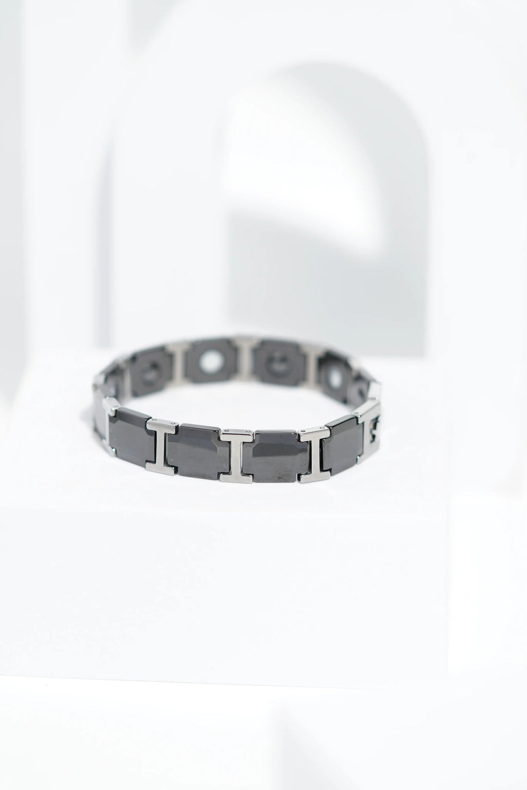 GlowSlip - Ceramic bracelet for men. worldjewel.in men's bracelets