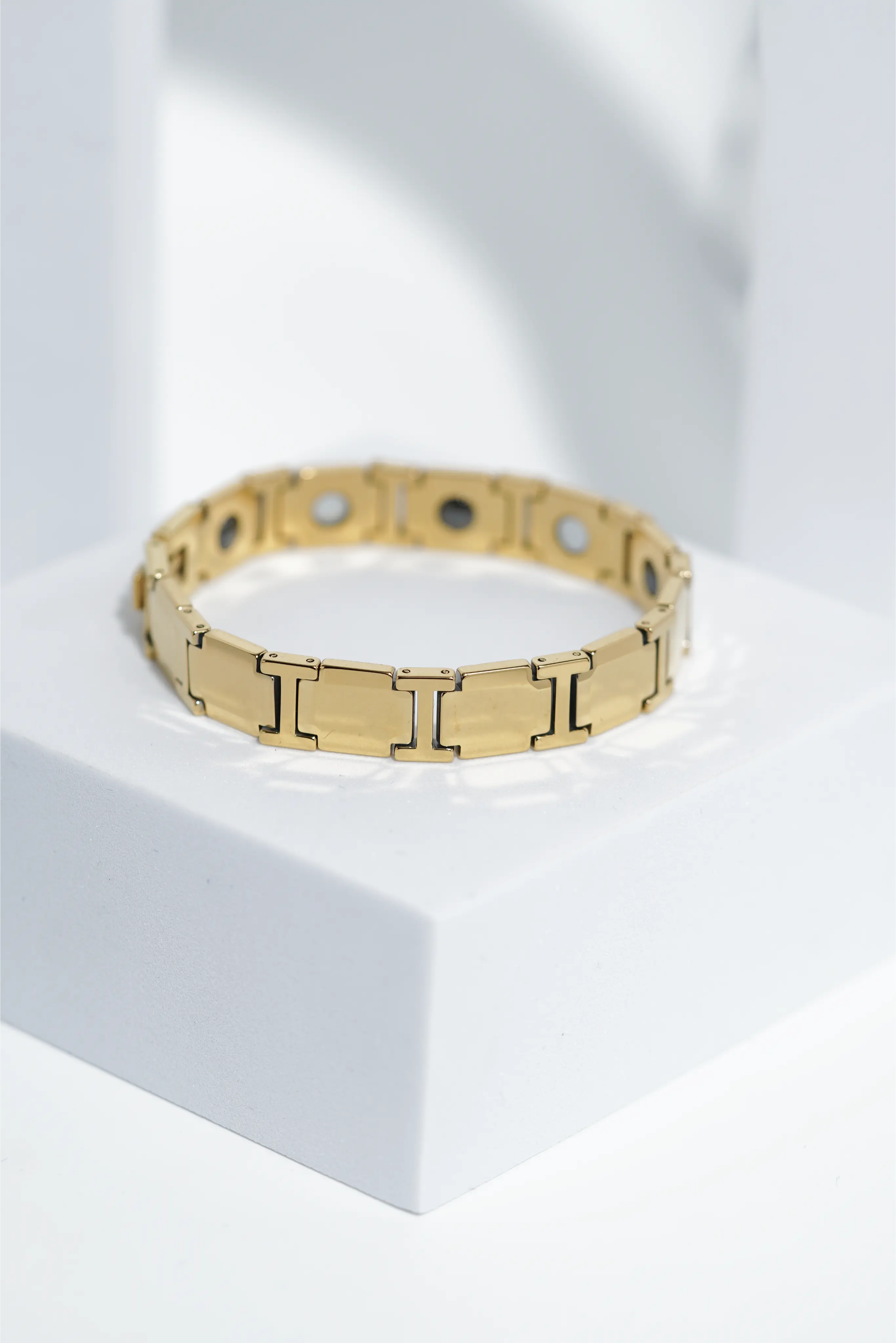 Gold Fire Glint - Ceramic bracelet for men. worldjewel.in men's bracelets