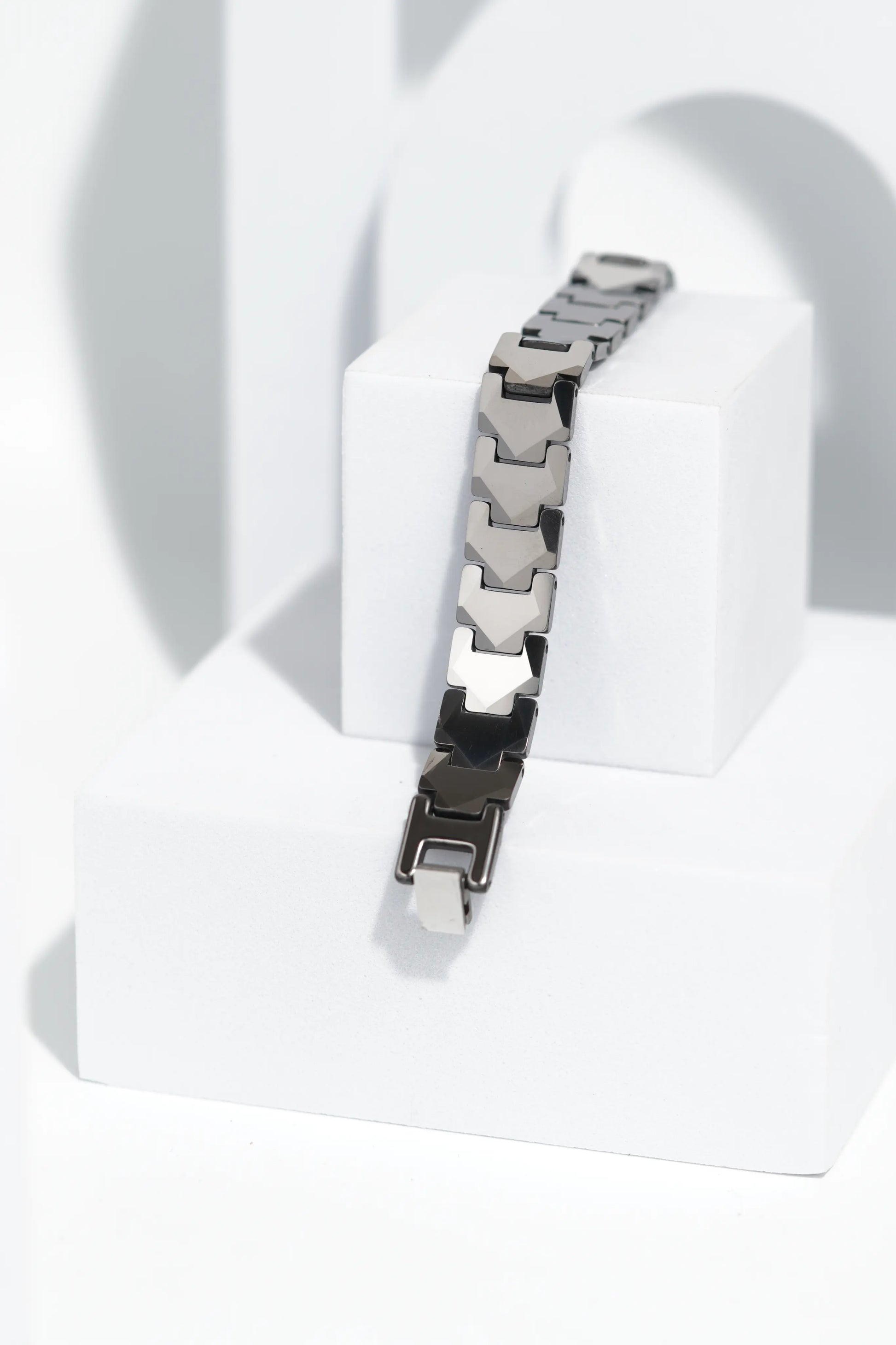 Goldash - Ceramic bracelet for men. worldjewel.in men's bracelets