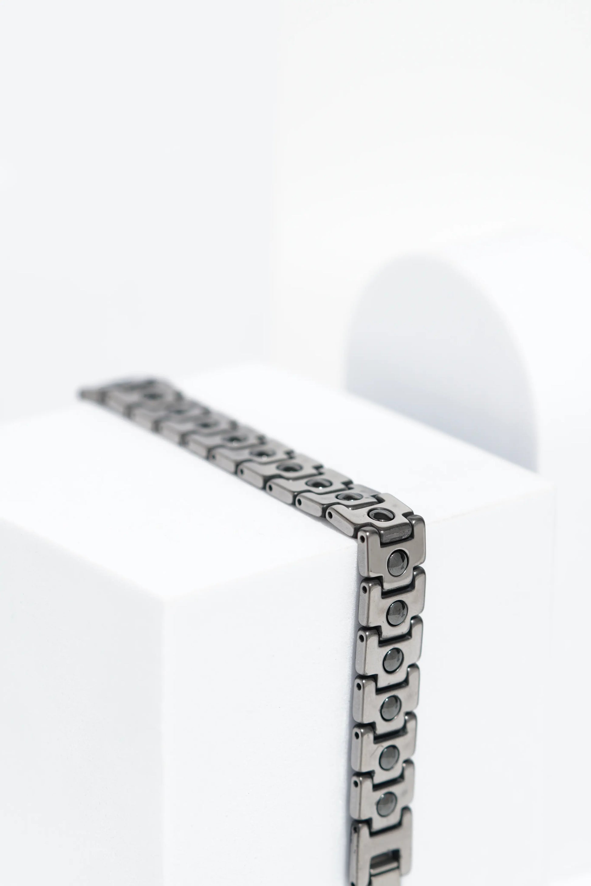 Goldash - Ceramic bracelet for men. worldjewel.in men's bracelets