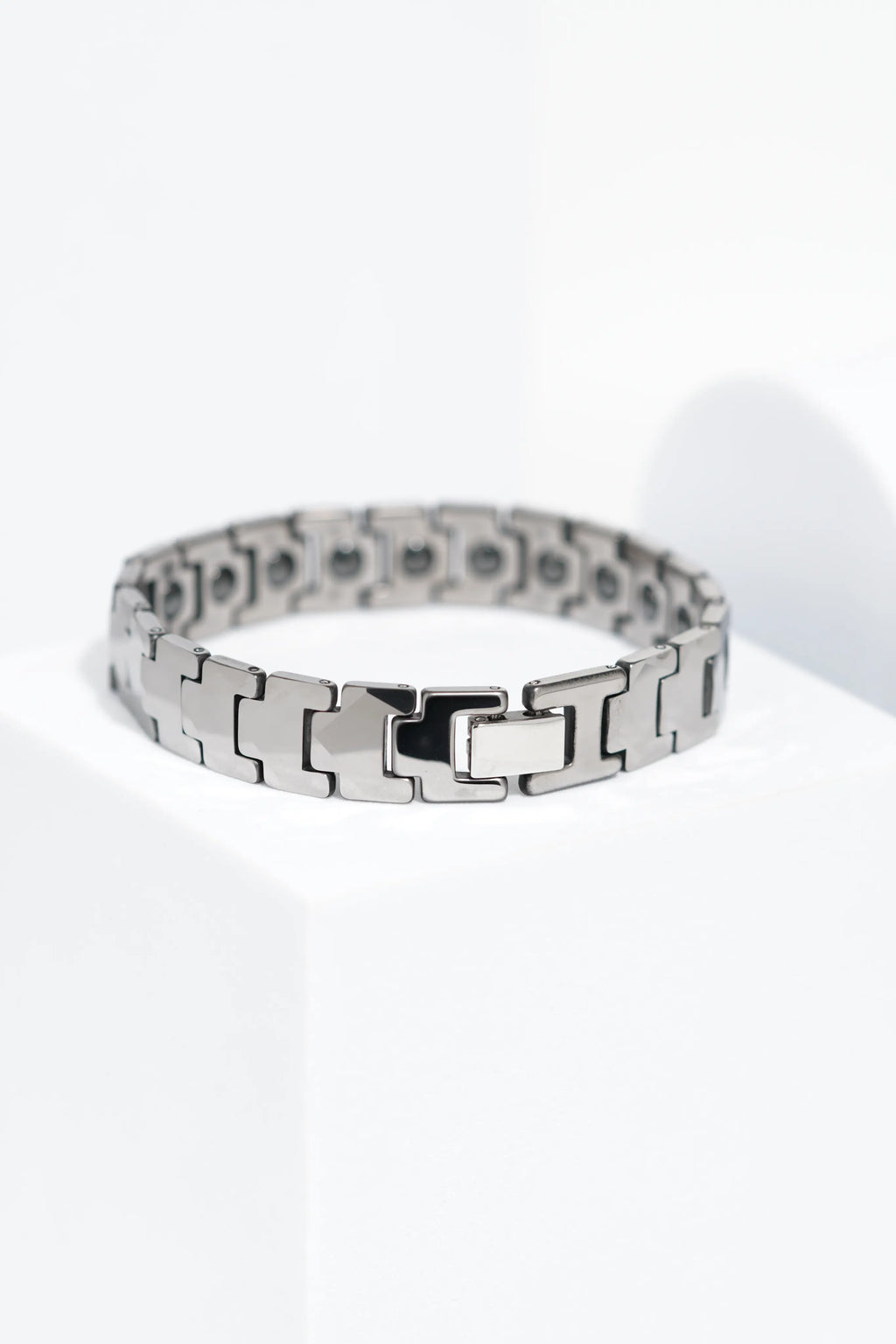 Goldash - Ceramic bracelet for men. worldjewel.in men's bracelets