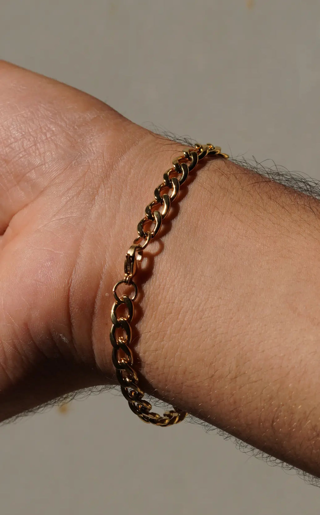 Golden Chain Bracelet | Stainless Steel | Anti-tarnish | Unisex. - worldjewel.in