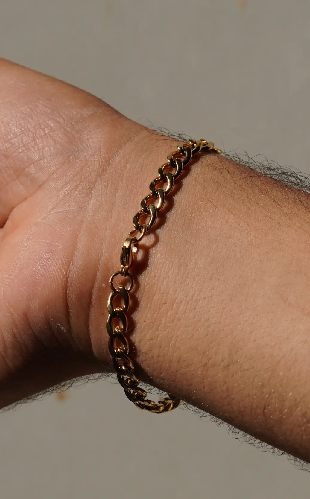 Golden Chain Bracelet | Stainless Steel | Anti-tarnish | Unisex. - worldjewel.in