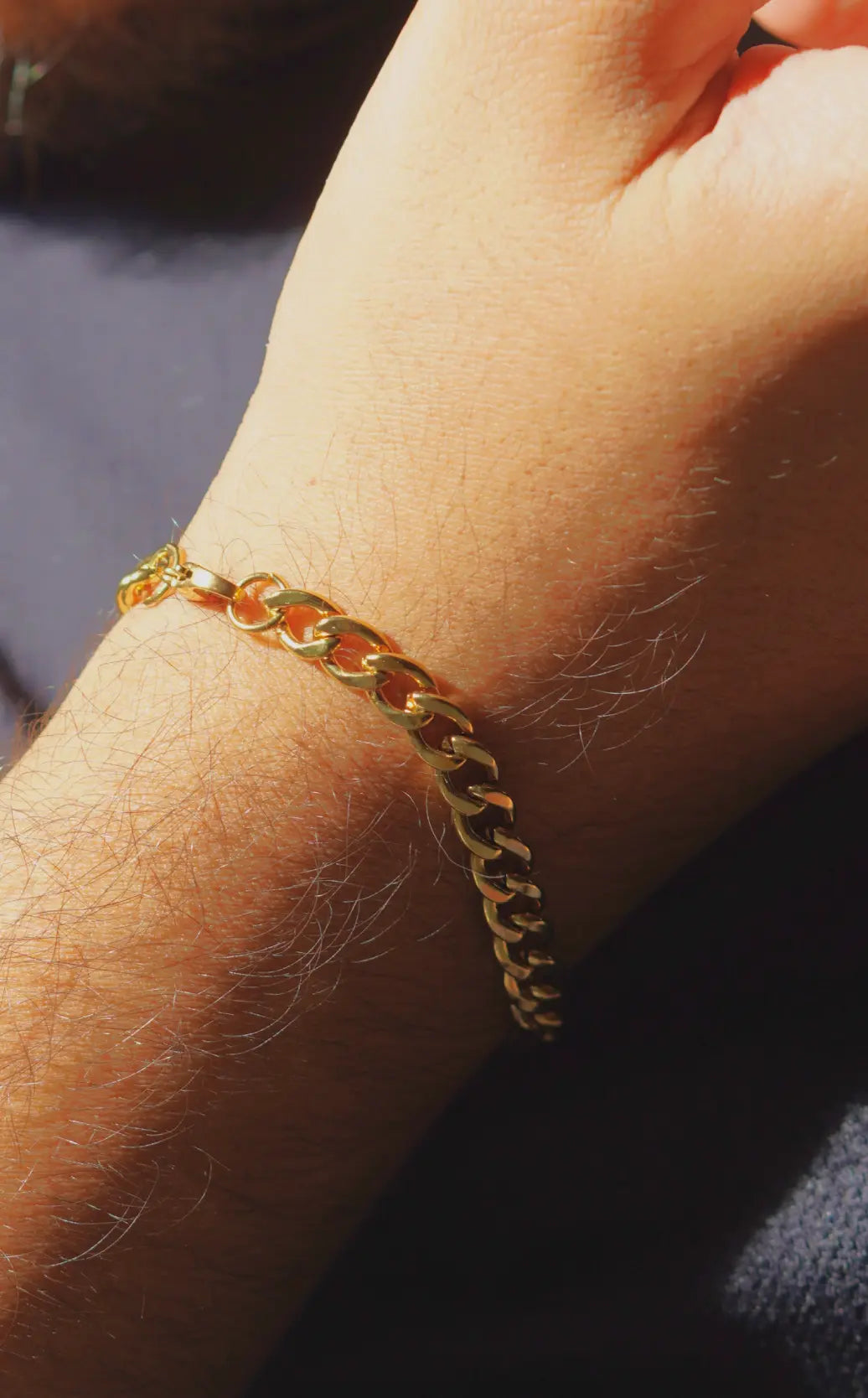 Golden Chain Bracelet | Stainless Steel | Anti-tarnish | Unisex. - worldjewel.in