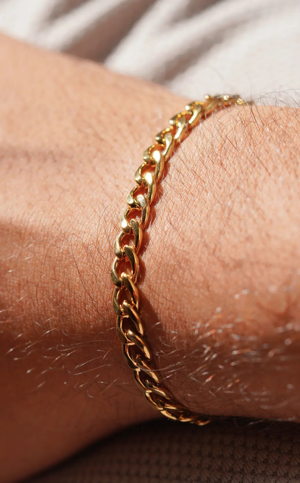 Golden Chain Bracelet | Stainless Steel | Anti-tarnish | Unisex. - worldjewel.in