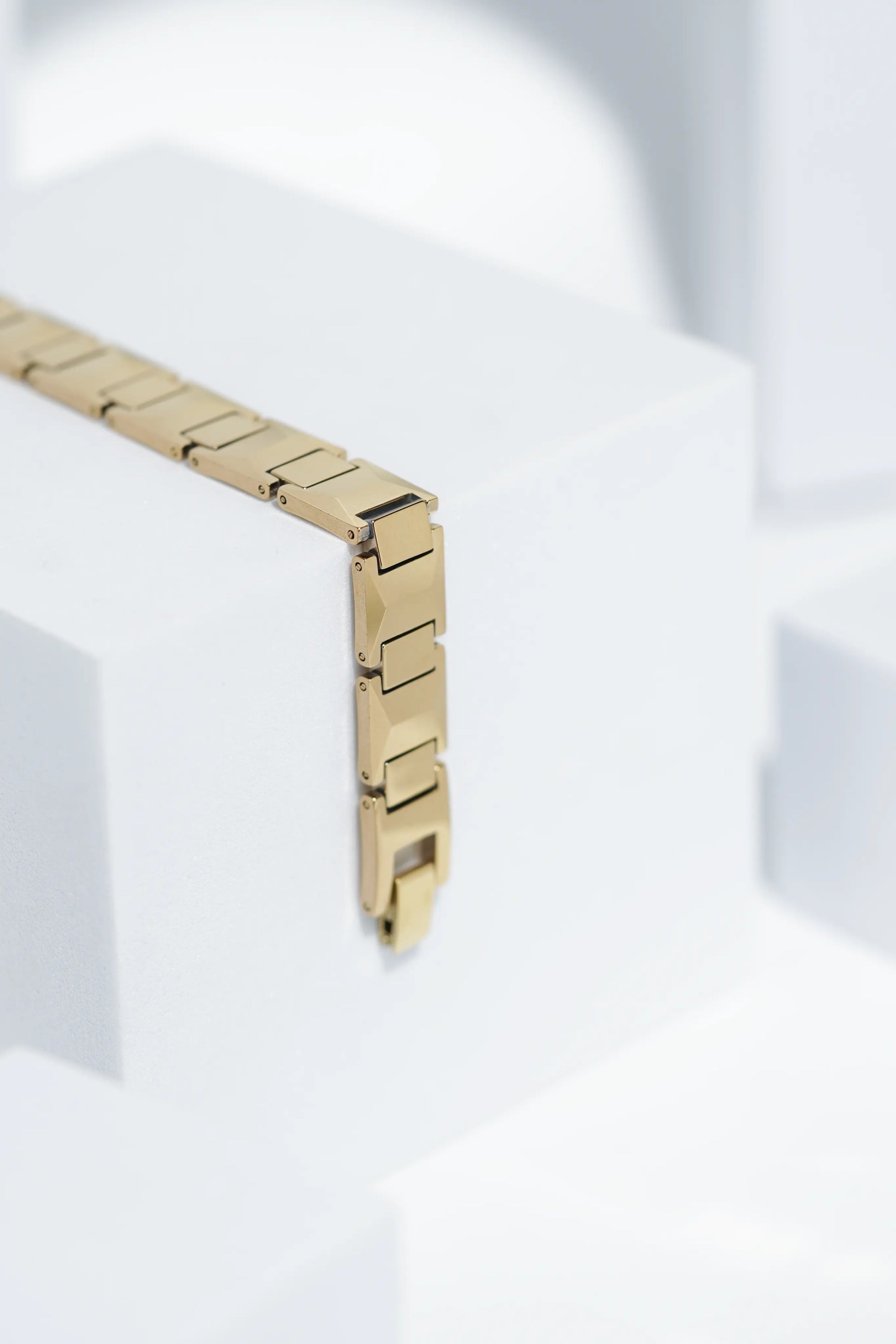 Golden Diamond - Ceramic bracelet for men. worldjewel.in men's bracelets
