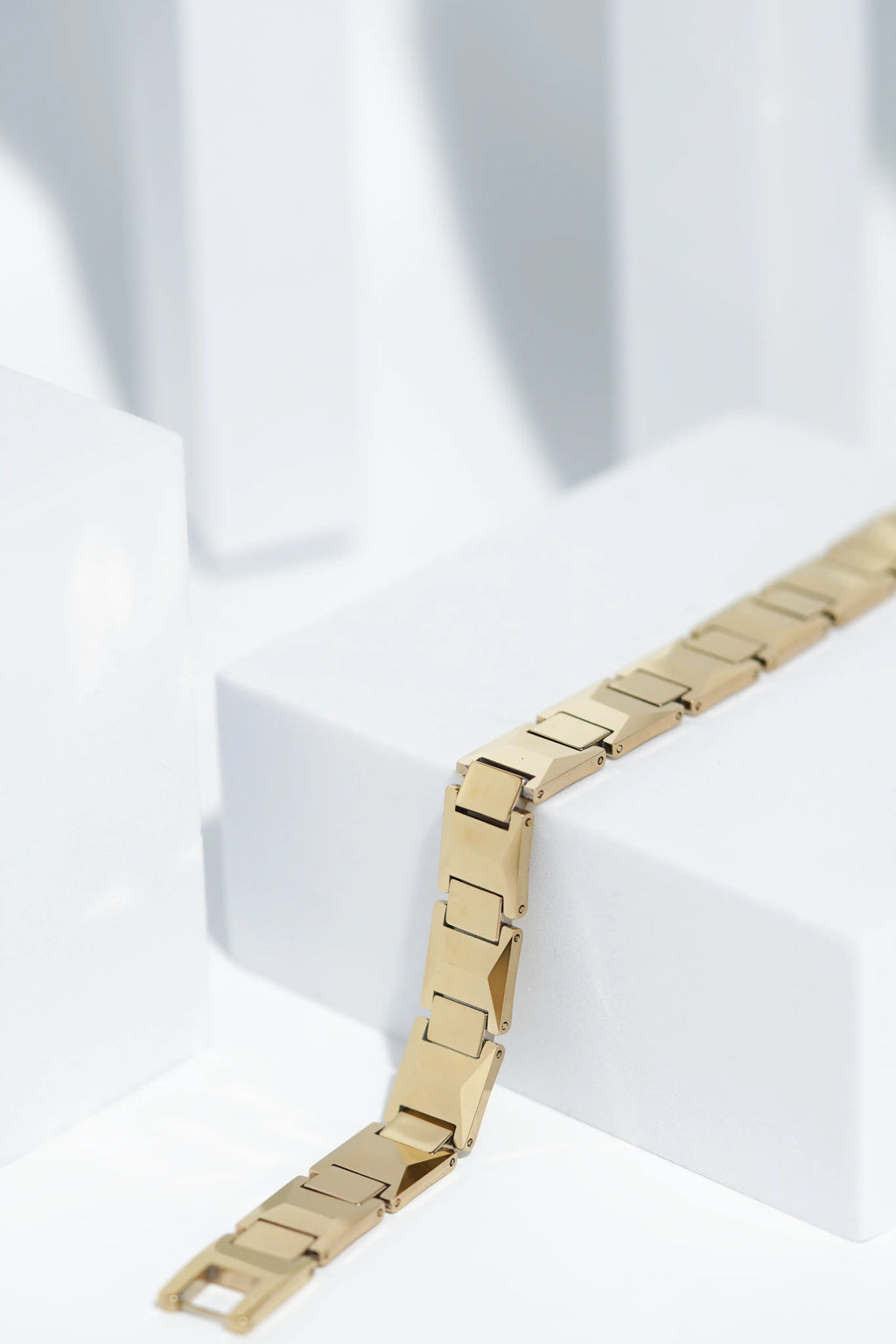 Golden Diamond - Ceramic bracelet for men. worldjewel.in men's bracelets