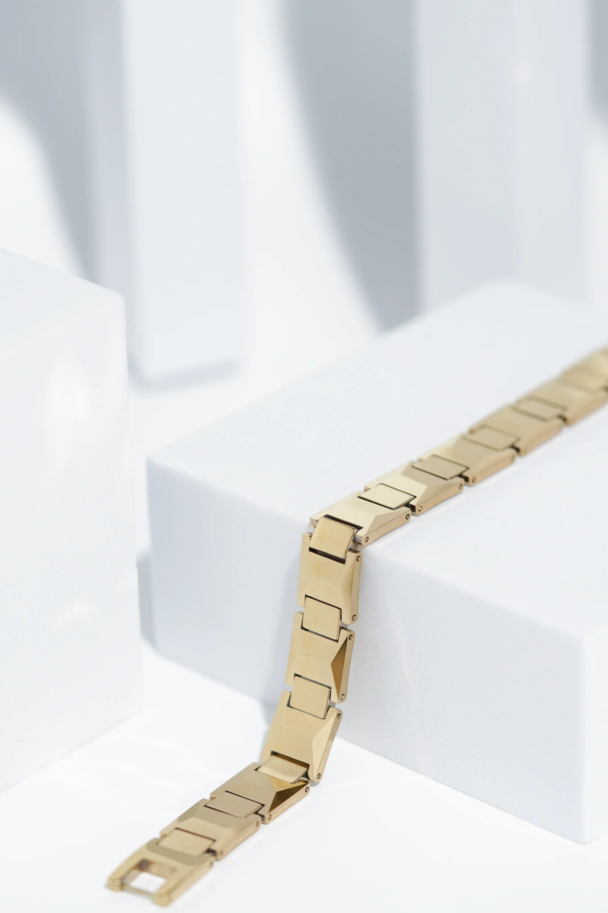 Golden Diamond - Ceramic bracelet for men. worldjewel.in men's bracelets