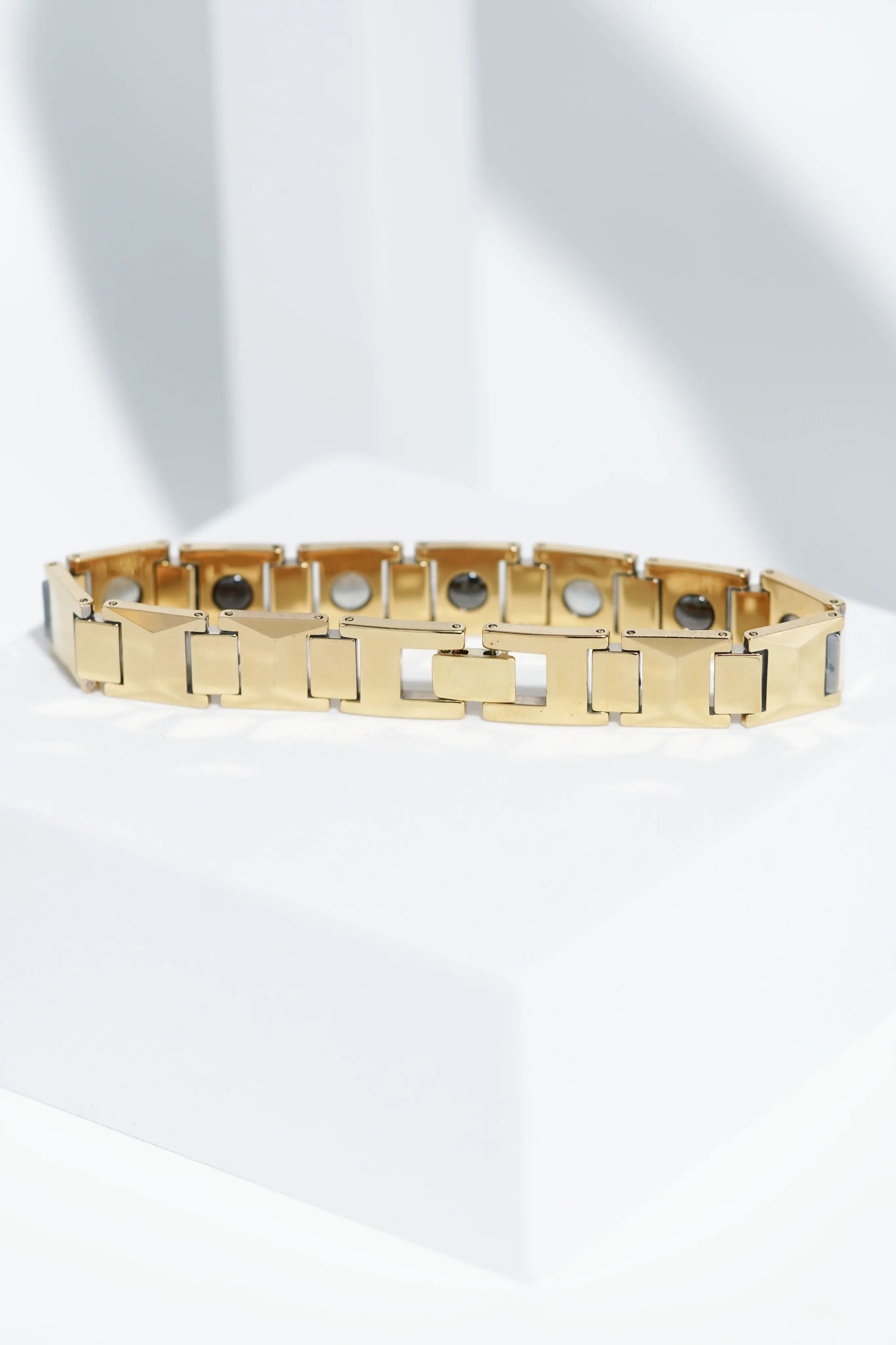 Golden Diamond - Ceramic bracelet for men. worldjewel.in men's bracelets
