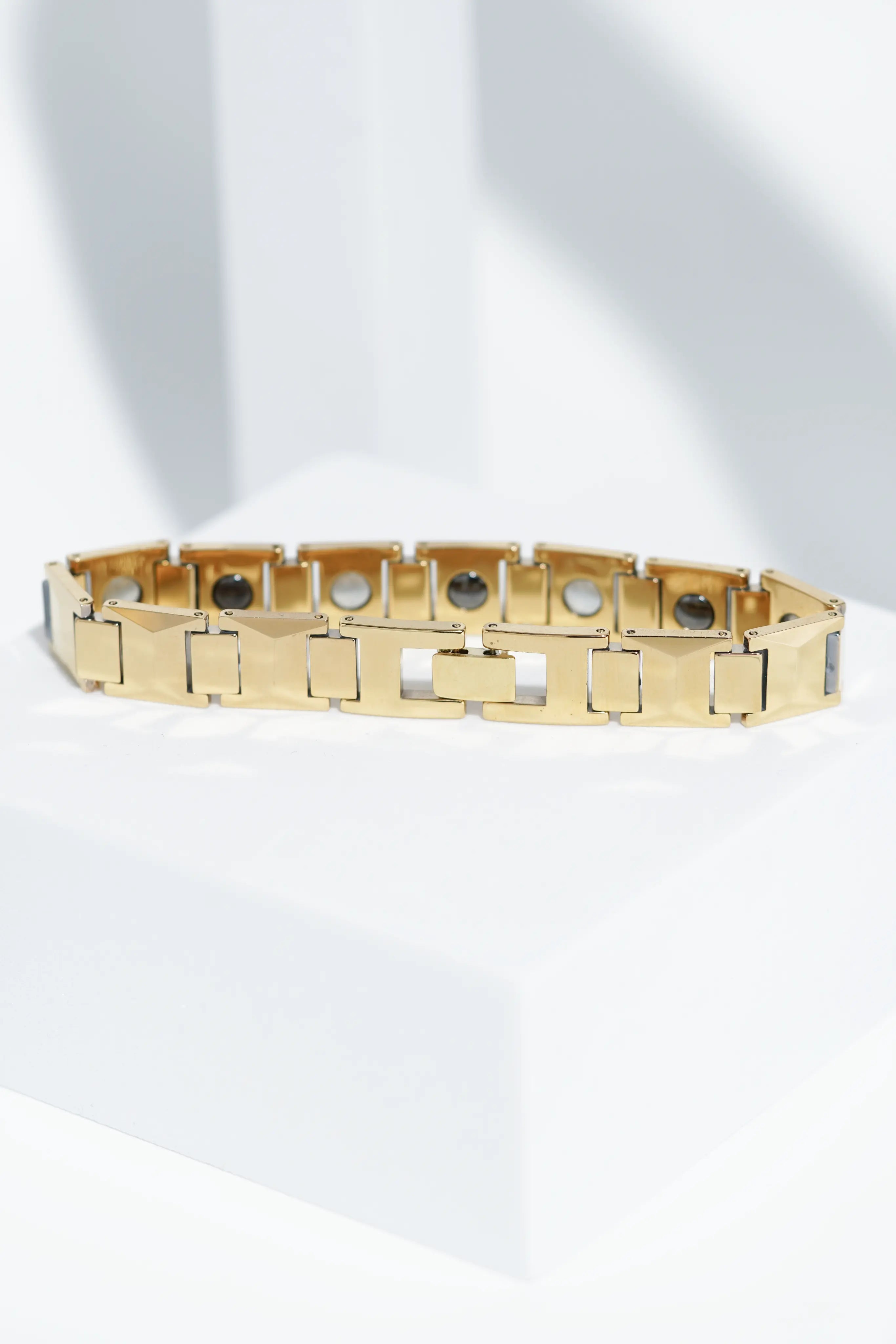 Golden Diamond - Ceramic bracelet for men. worldjewel.in men's bracelets