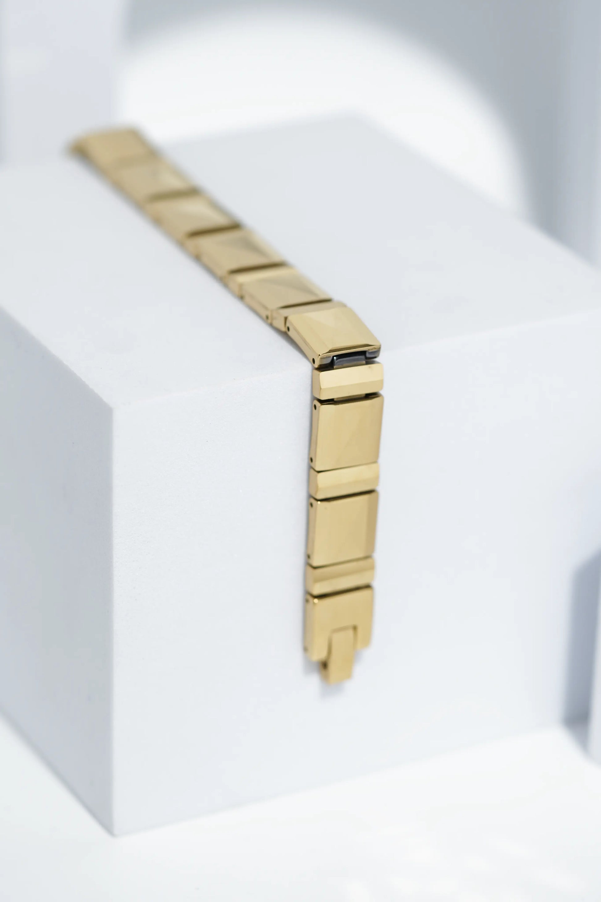 Golden Grace - Ceramic bracelet for men. worldjewel.in men's bracelets