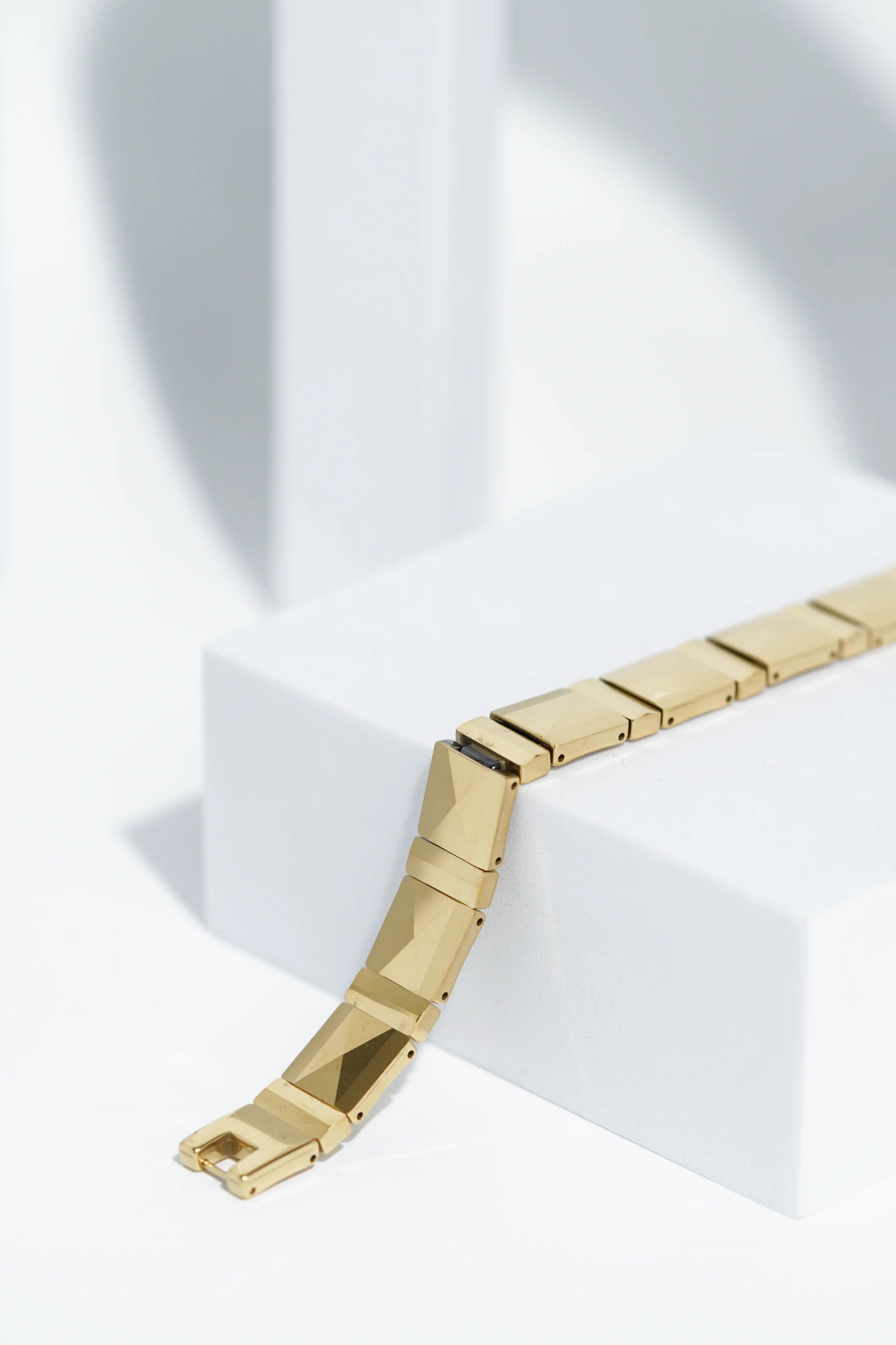 Golden Grace - Ceramic bracelet for men. worldjewel.in men's bracelets