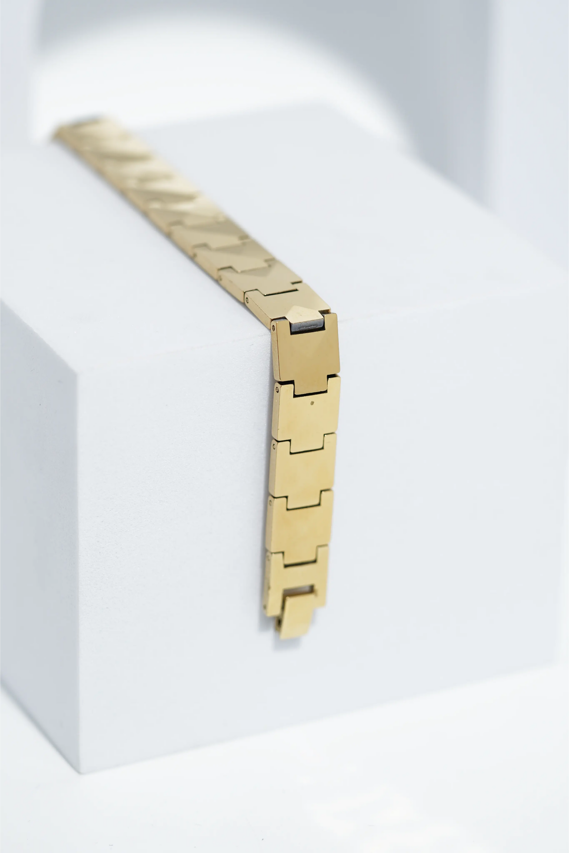 Golden Leaf - Ceramic bracelet for men. worldjewel.in men's bracelets