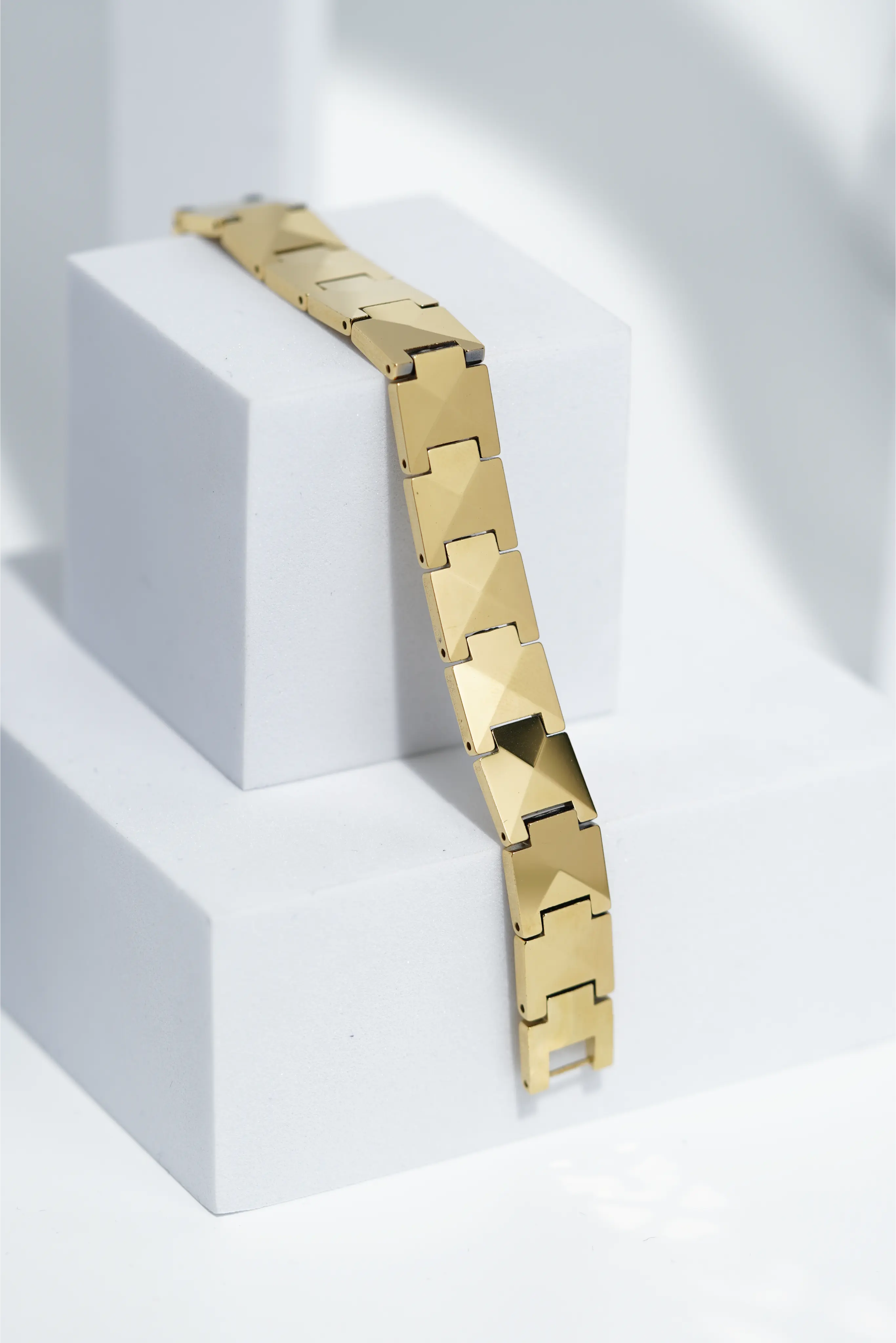 Golden Leaf - Ceramic bracelet for men. worldjewel.in men's bracelets