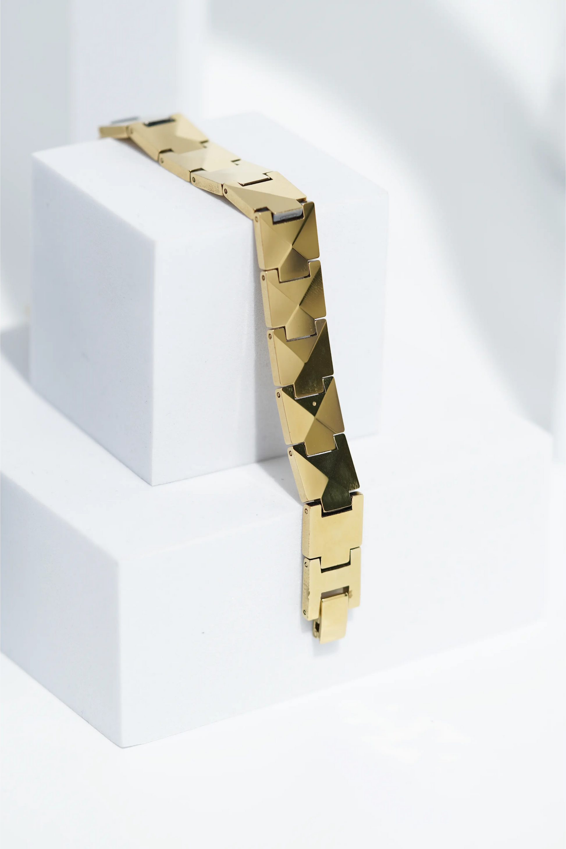 Golden Leaf - Ceramic bracelet for men. worldjewel.in men's bracelets