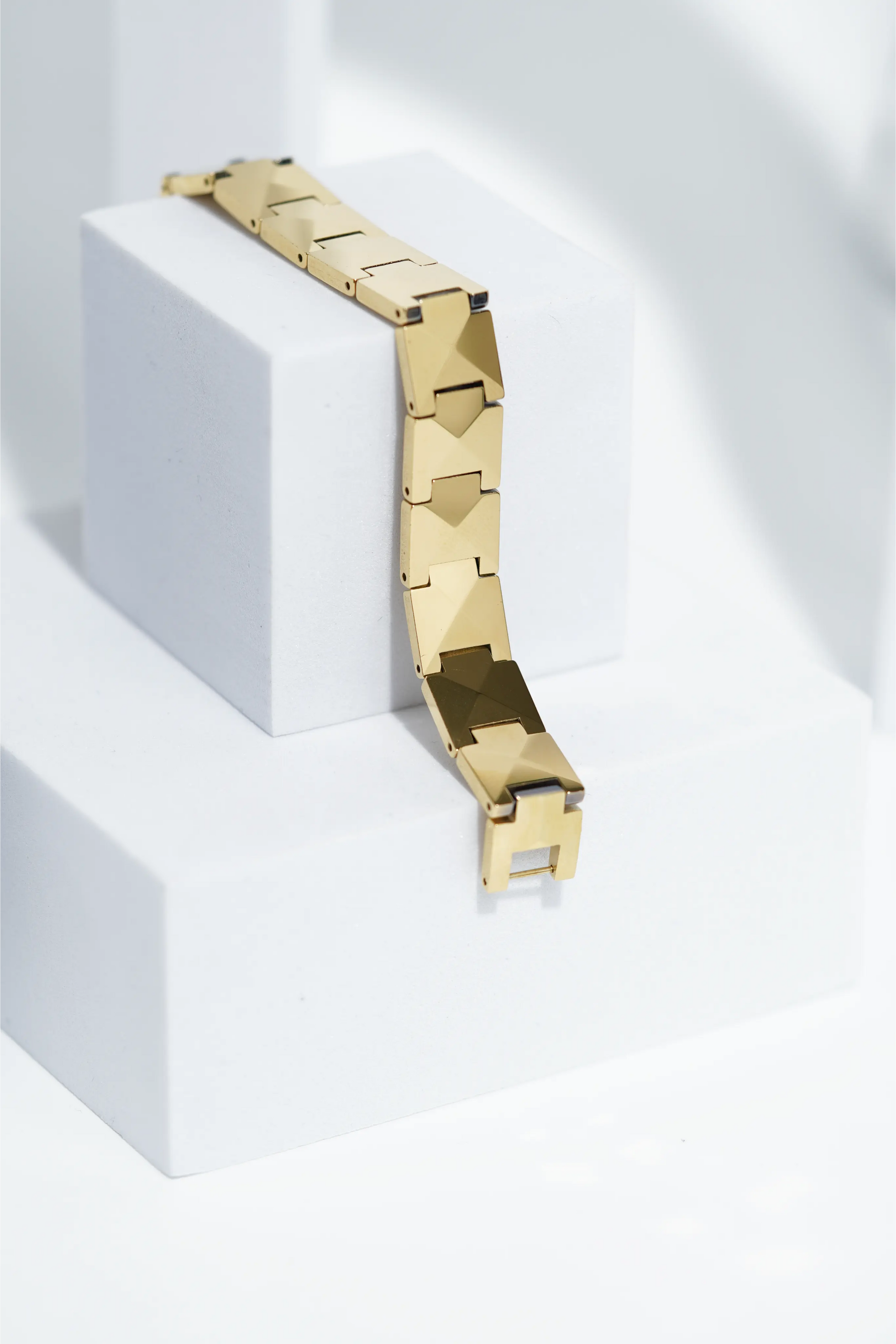 Golden Leaf - Ceramic bracelet for men. worldjewel.in men's bracelets