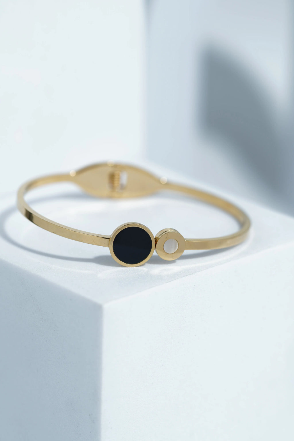 Halo Thread Bangle Bracelet worldjewel.in CUFF BRACELET FOR WOMEN