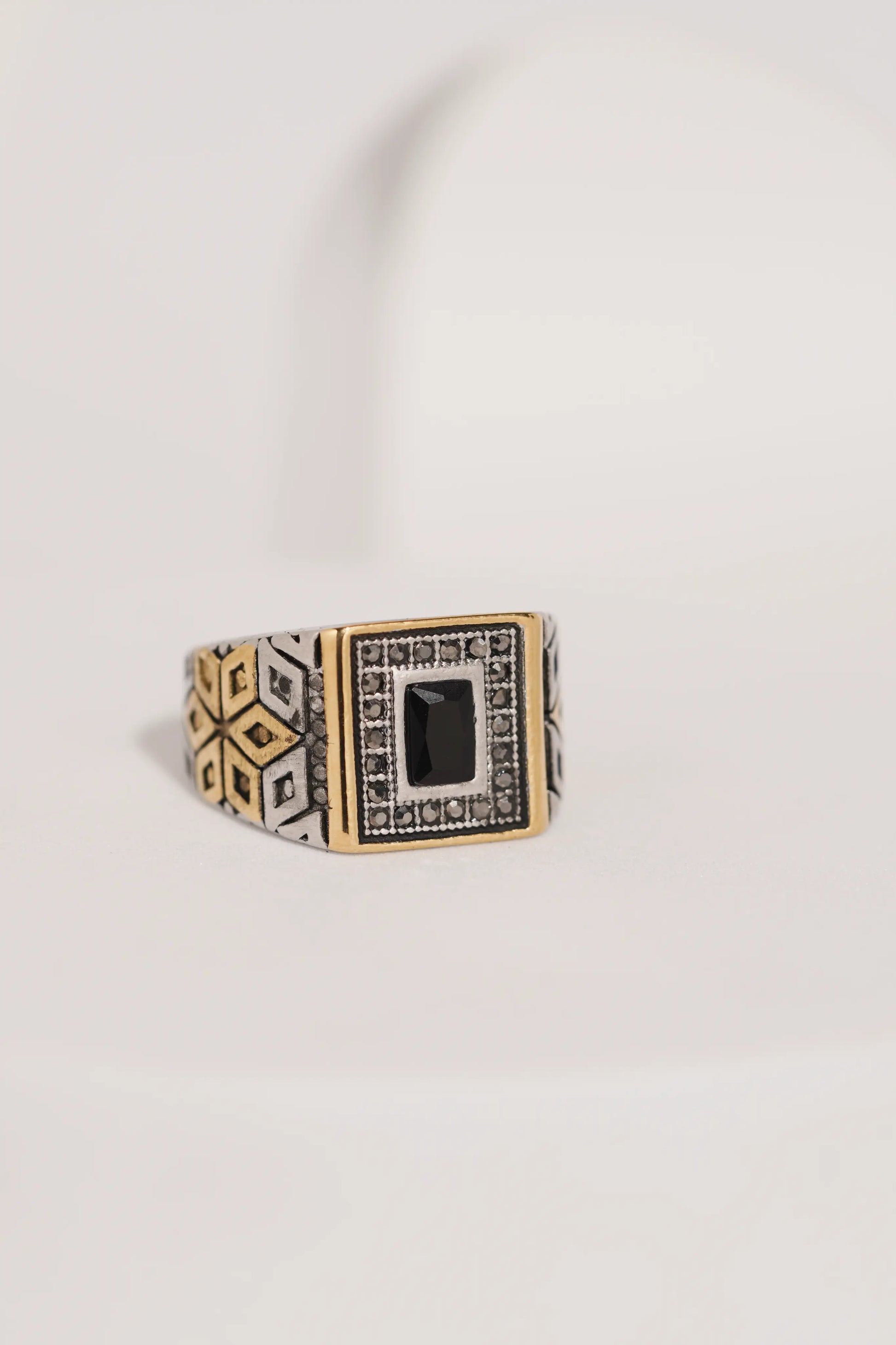 Heavy Detail Black Stone Ring For Men worldjewel.in men's ring