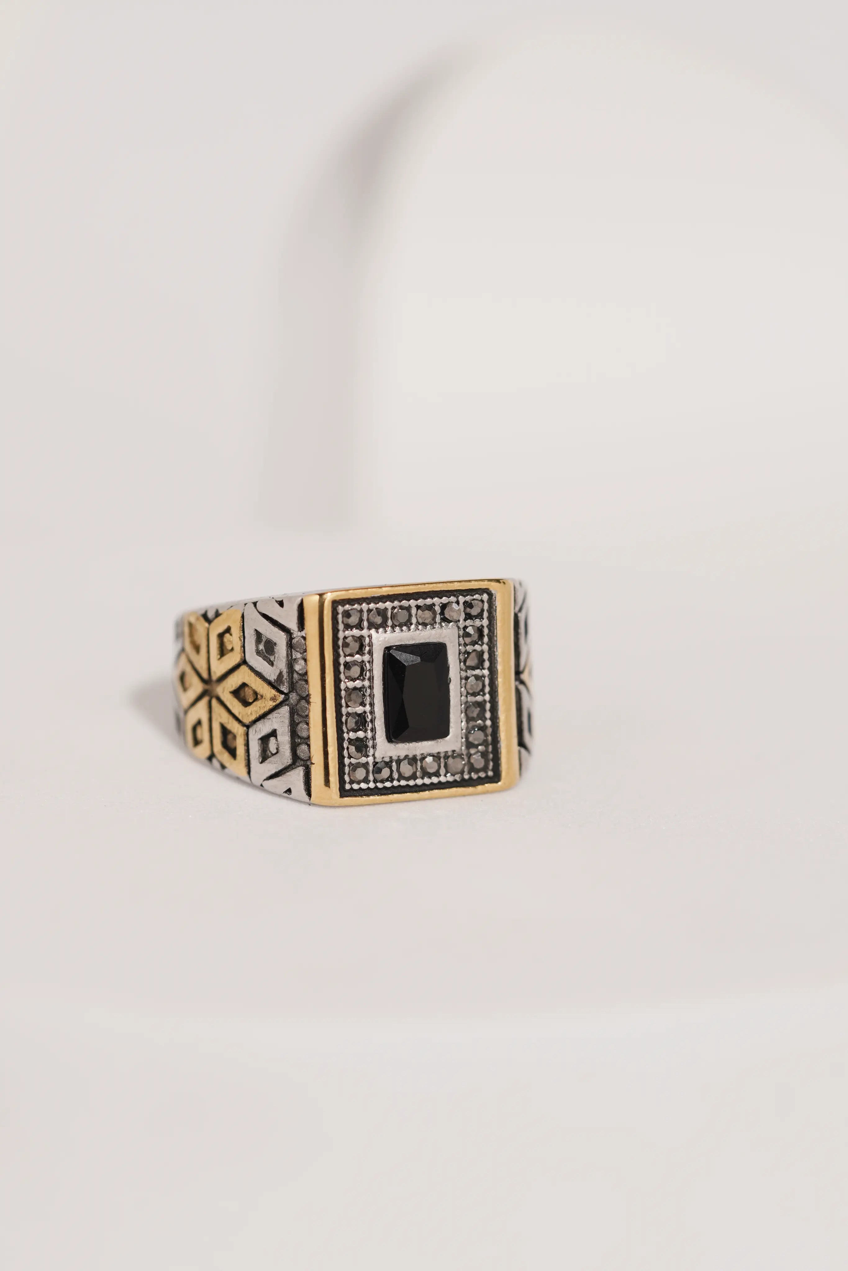 Heavy Detail Black Stone Ring For Men worldjewel.in men's ring