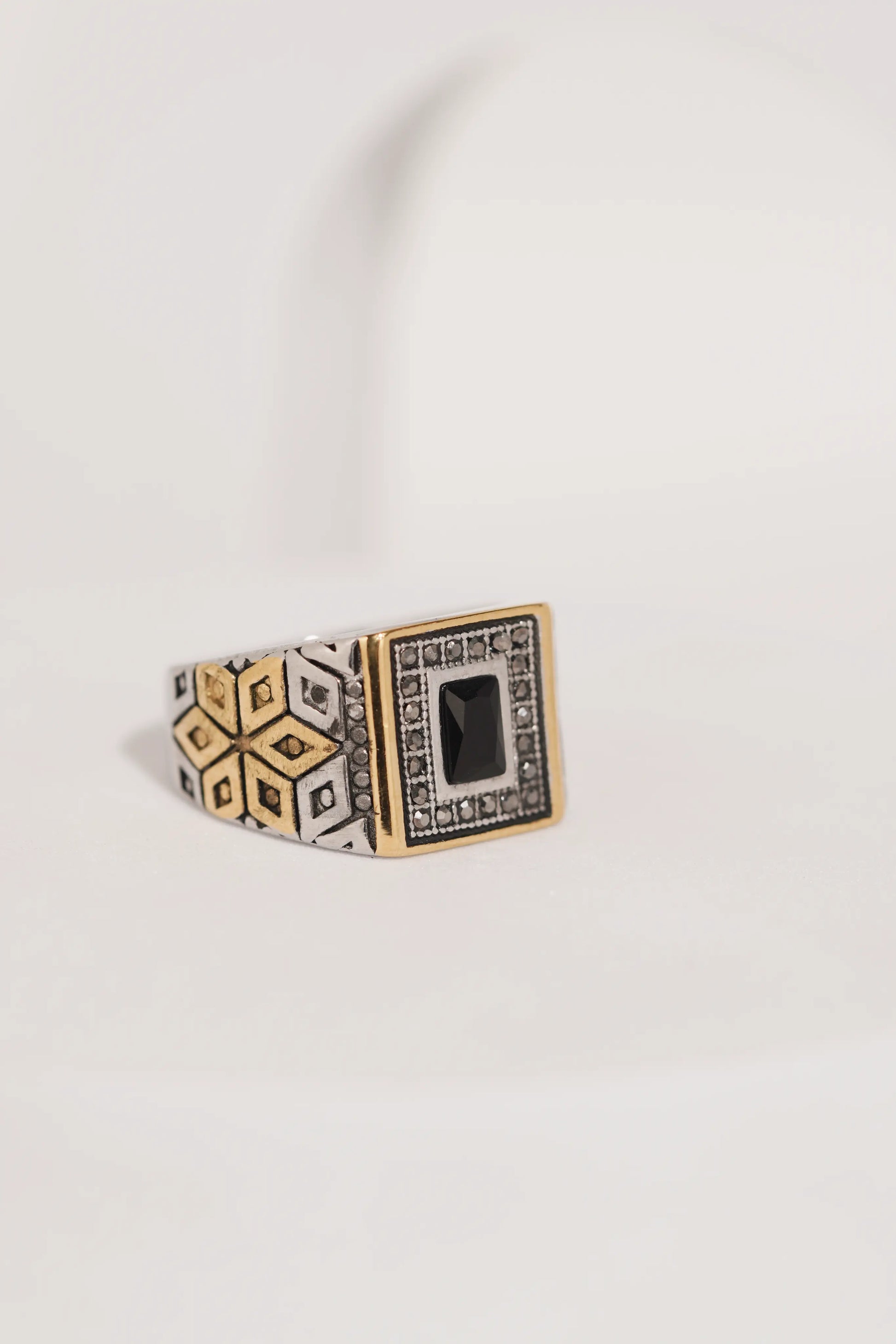 Heavy Detail Black Stone Ring For Men worldjewel.in men's ring