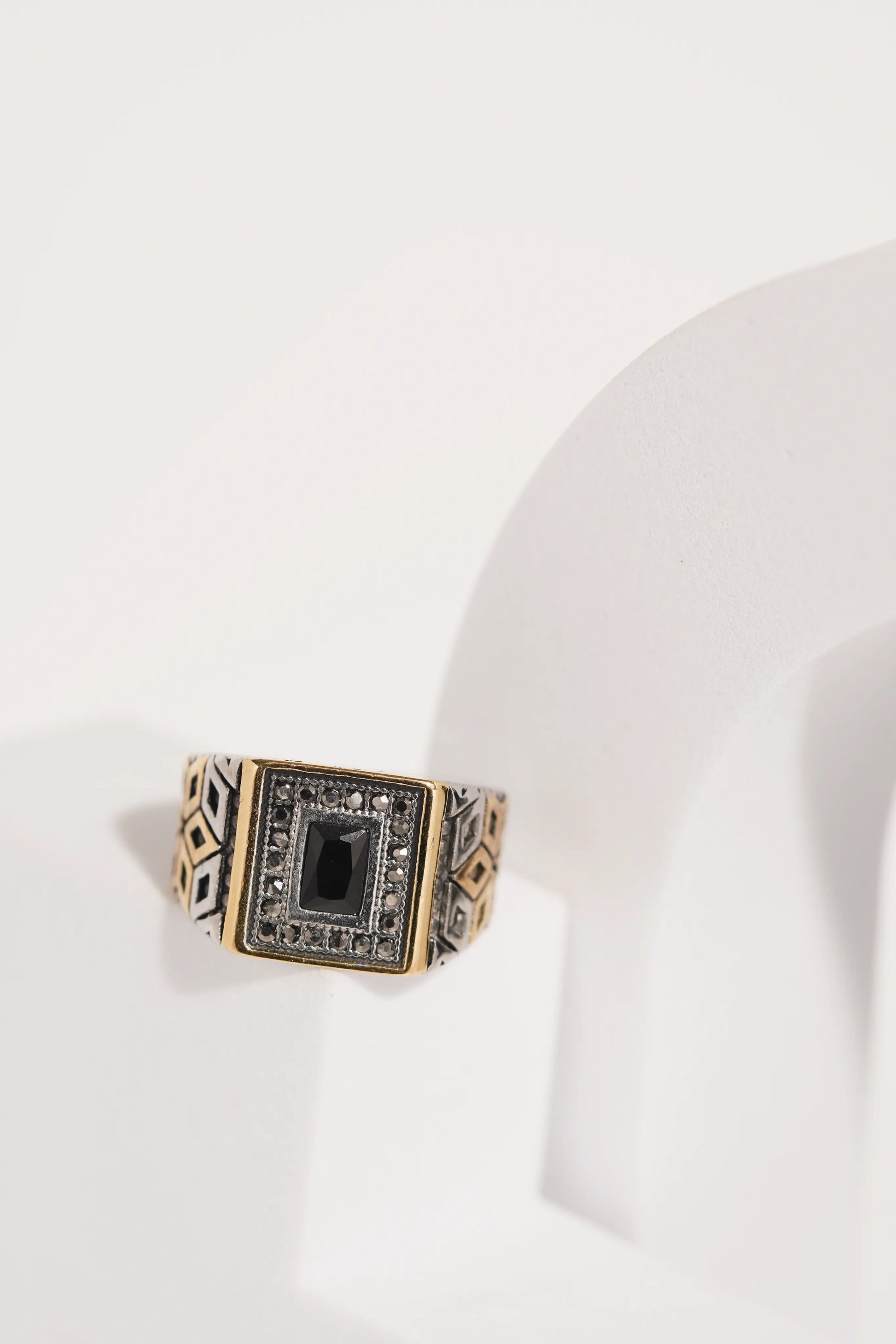 Heavy Detail Black Stone Ring For Men worldjewel.in men's ring