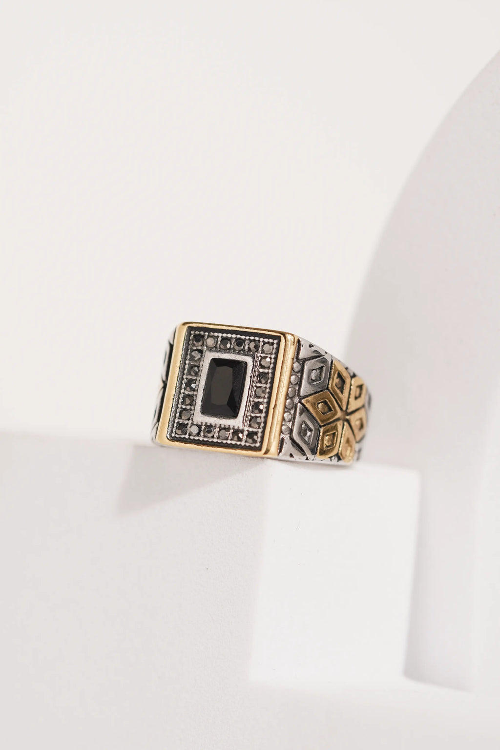 Heavy Detail Black Stone Ring For Men worldjewel.in men's ring