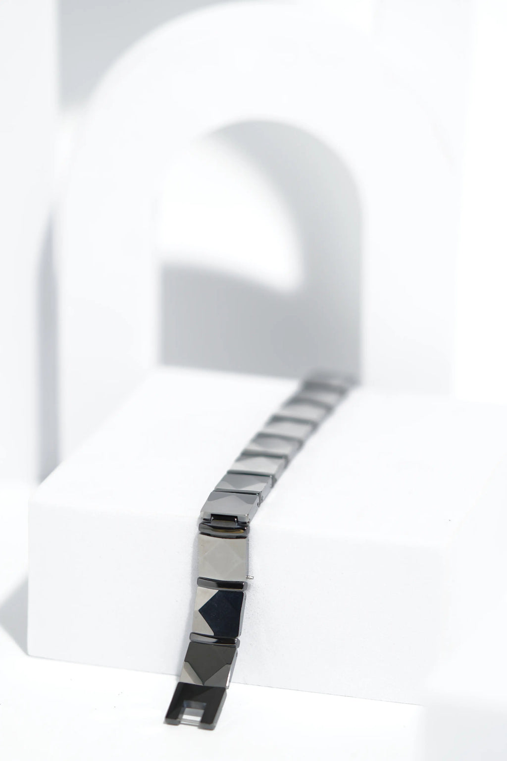 HushBand - Ceramic bracelet for men. worldjewel.in men's bracelets