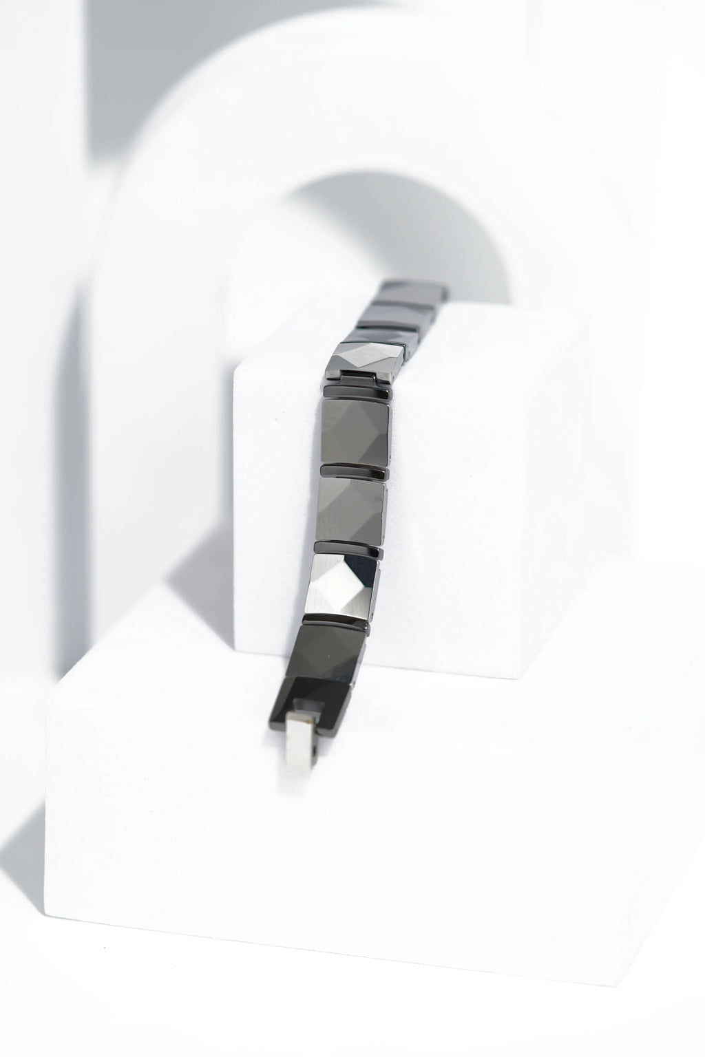 HushBand - Ceramic bracelet for men. worldjewel.in men's bracelets