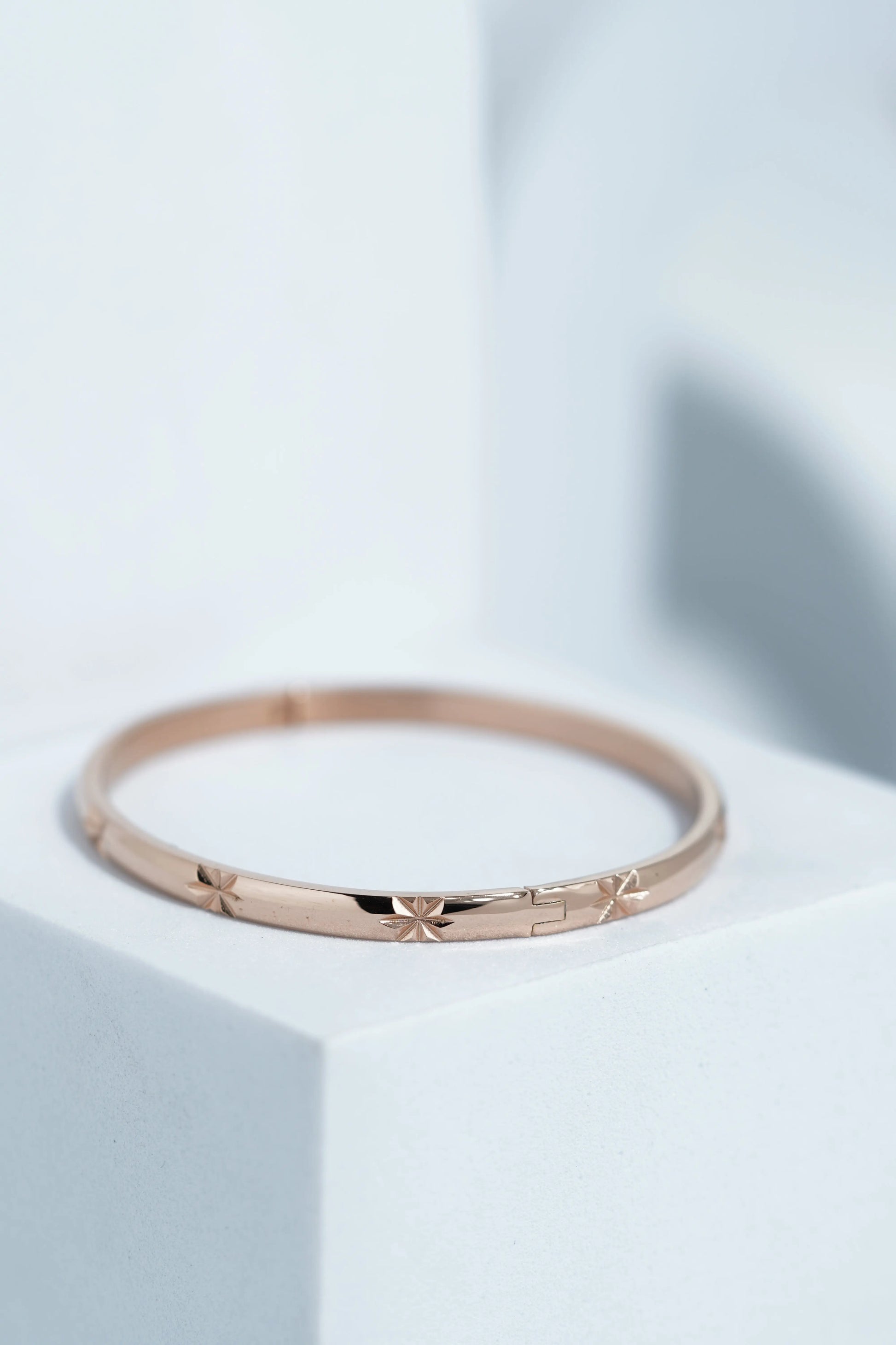 Isla Loop Bangle Bracelet worldjewel.in CUFF BRACELET FOR WOMEN