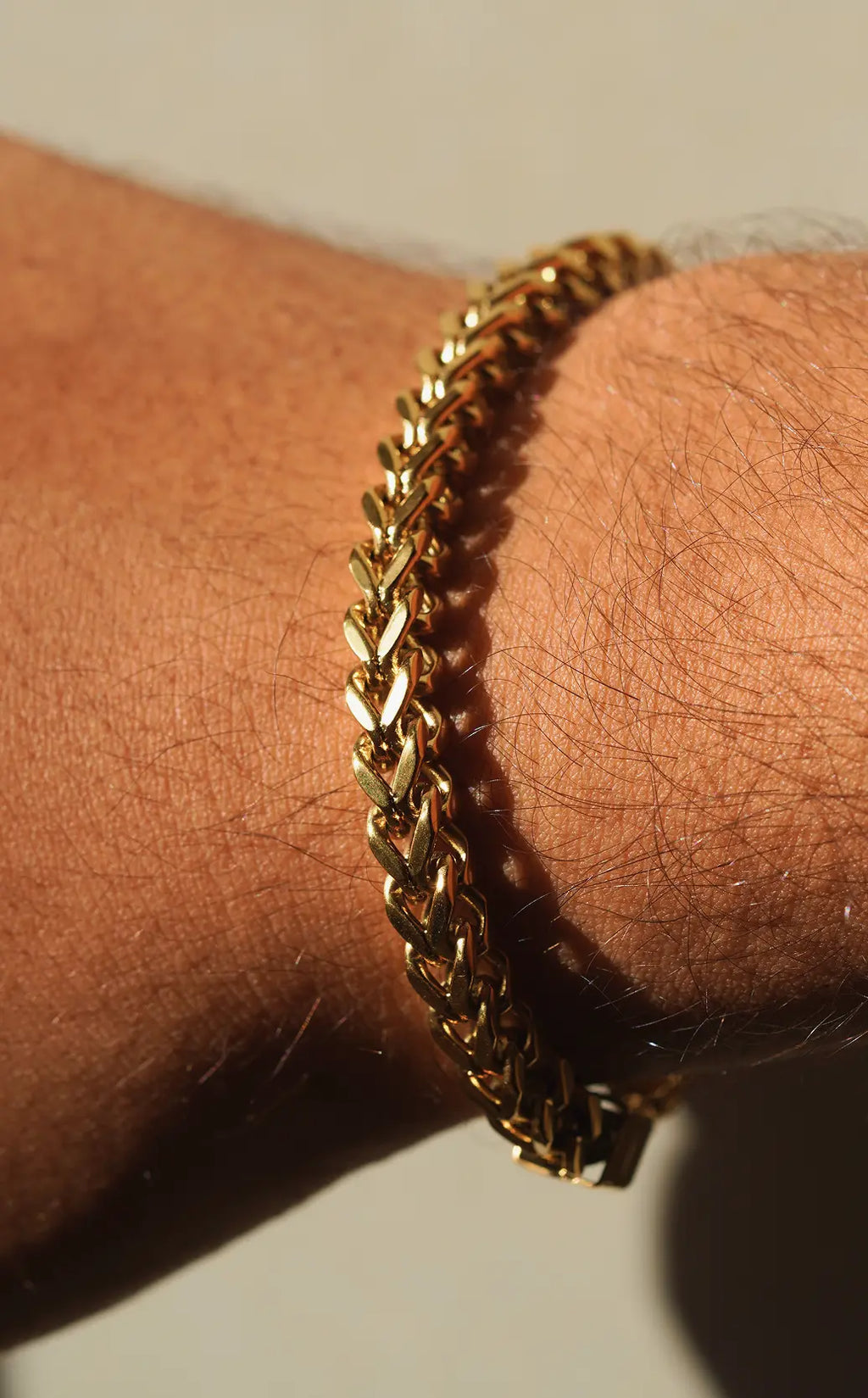 LUX chain Bracelet | Stainless Steel | Anti-tarnish | Unisex. - worldjewel.in