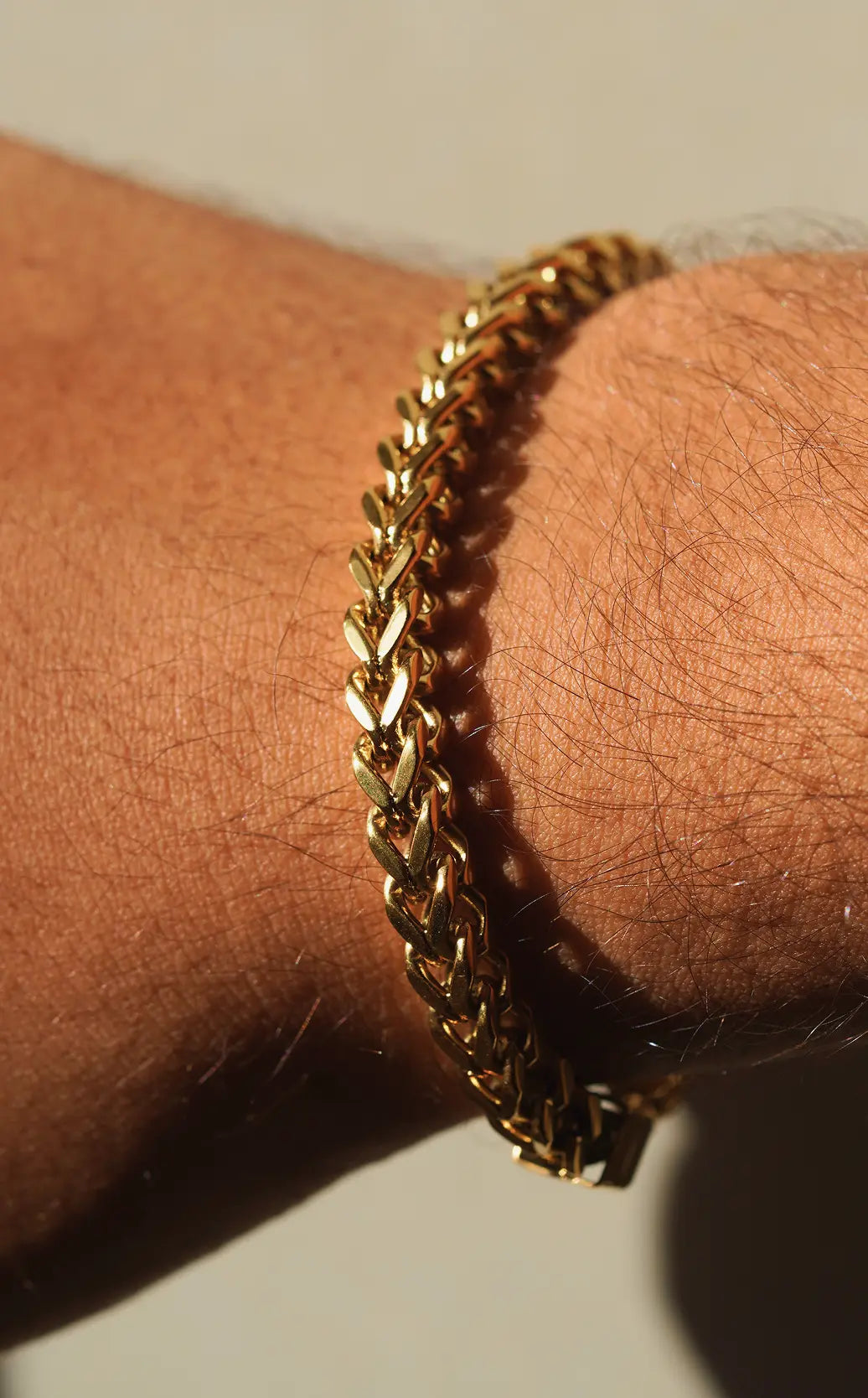 LUX chain Bracelet | Stainless Steel | Anti-tarnish | Unisex. - worldjewel.in