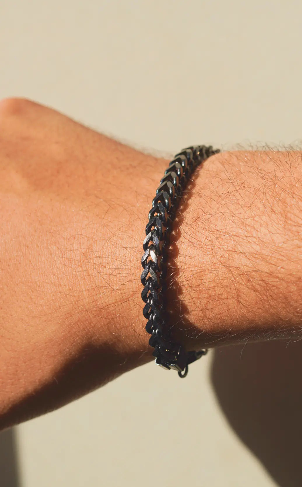 LUX chain Bracelet | Stainless Steel | Anti-tarnish | Unisex. - worldjewel.in